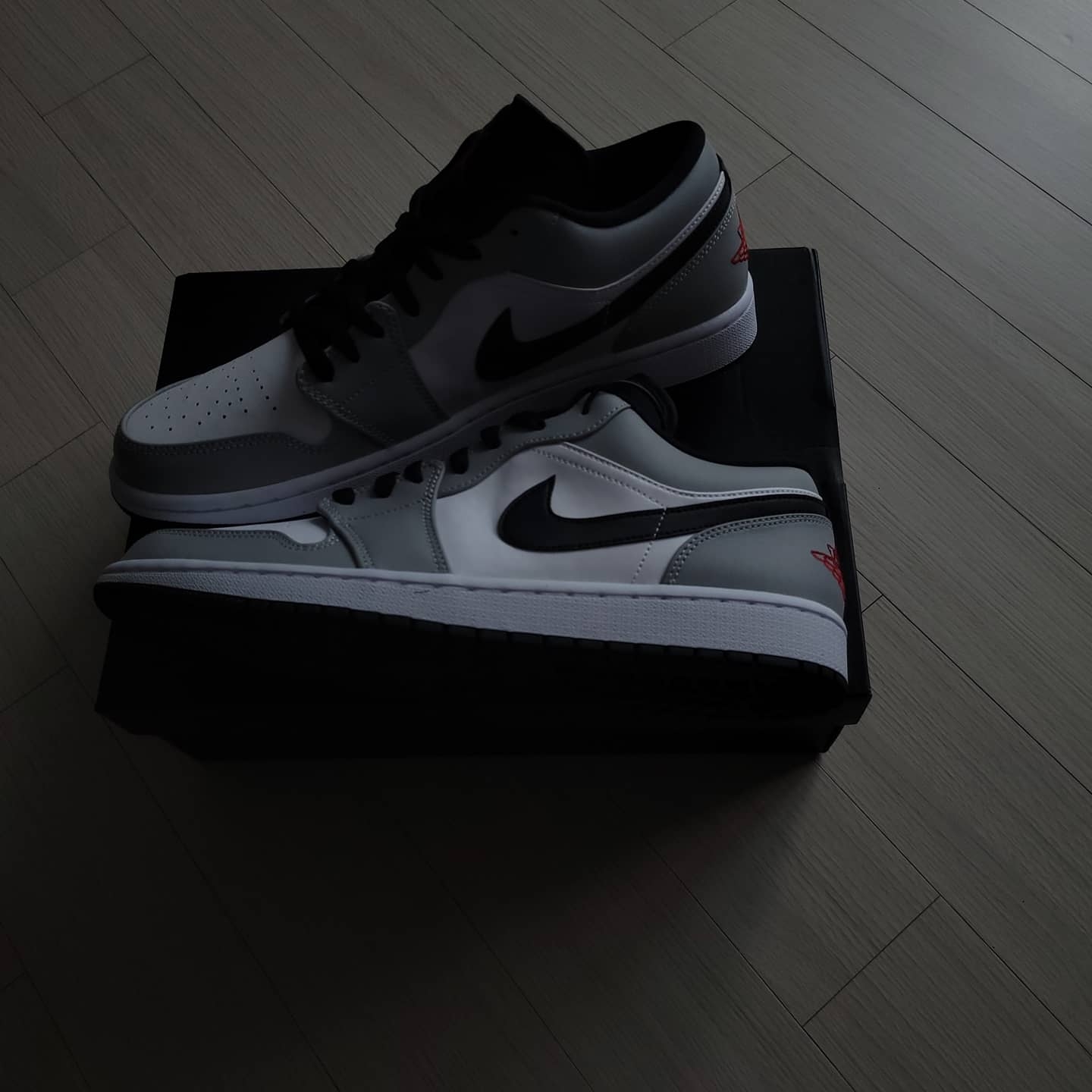 Jordan 1 Low Light Smoke Grey 착용 스타일 - 1