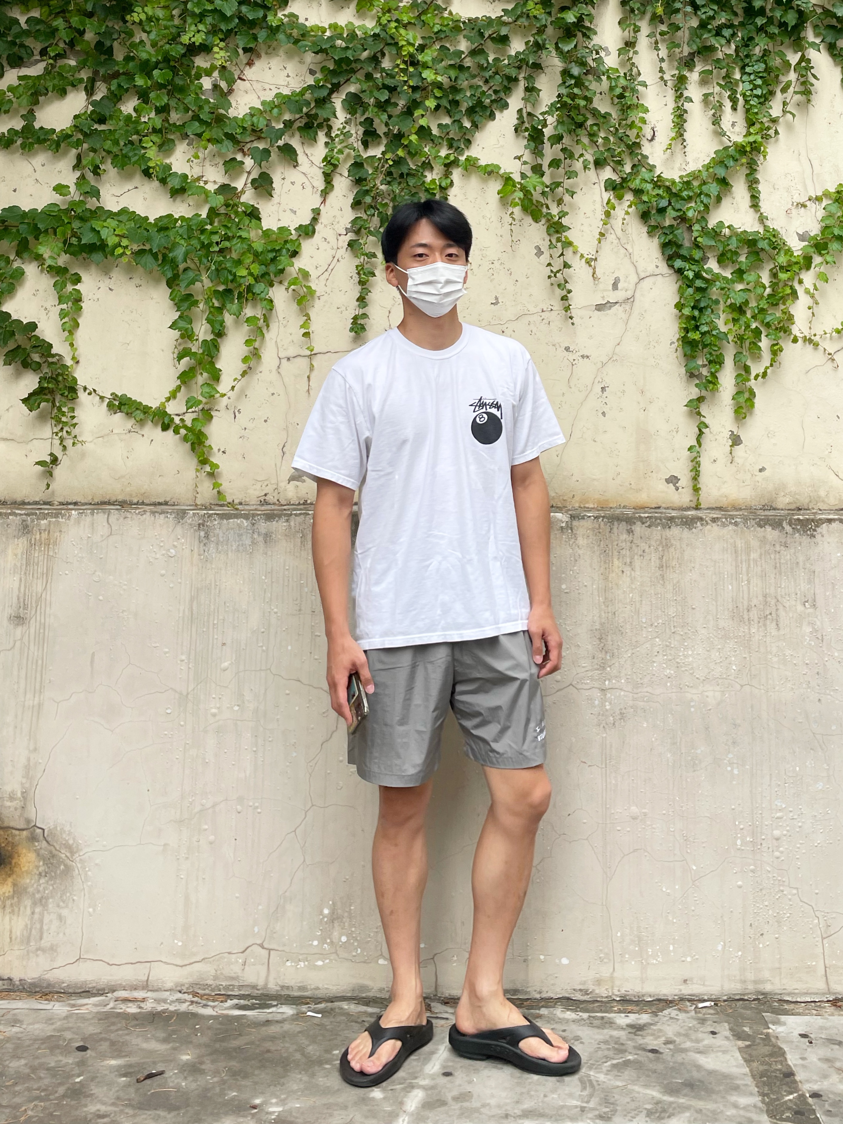 Oofos OOriginal Black, IAB Studio Woven Shorts Gray 착용 스타일