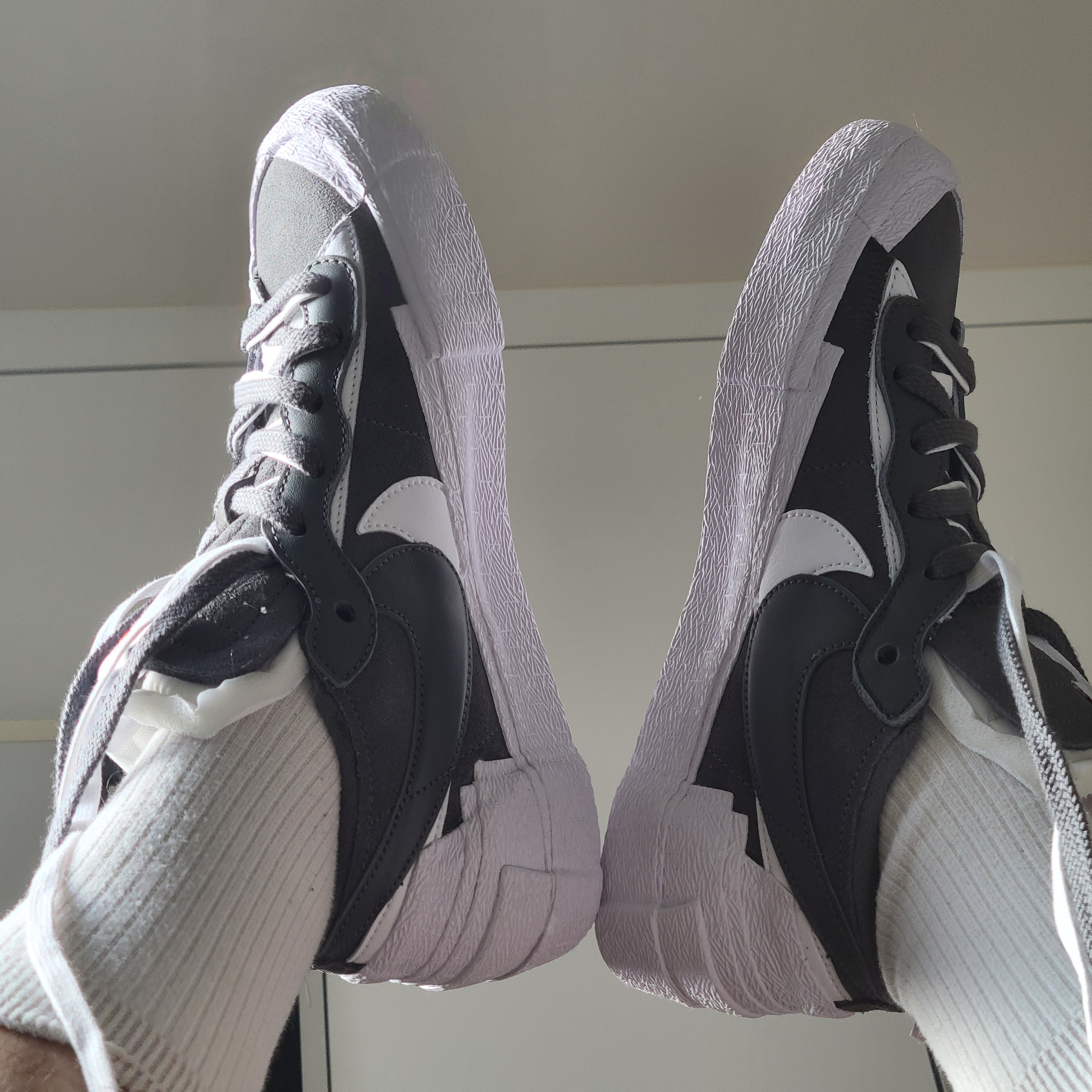 Nike x Sacai Blazer Low Iron Grey 착용 스타일