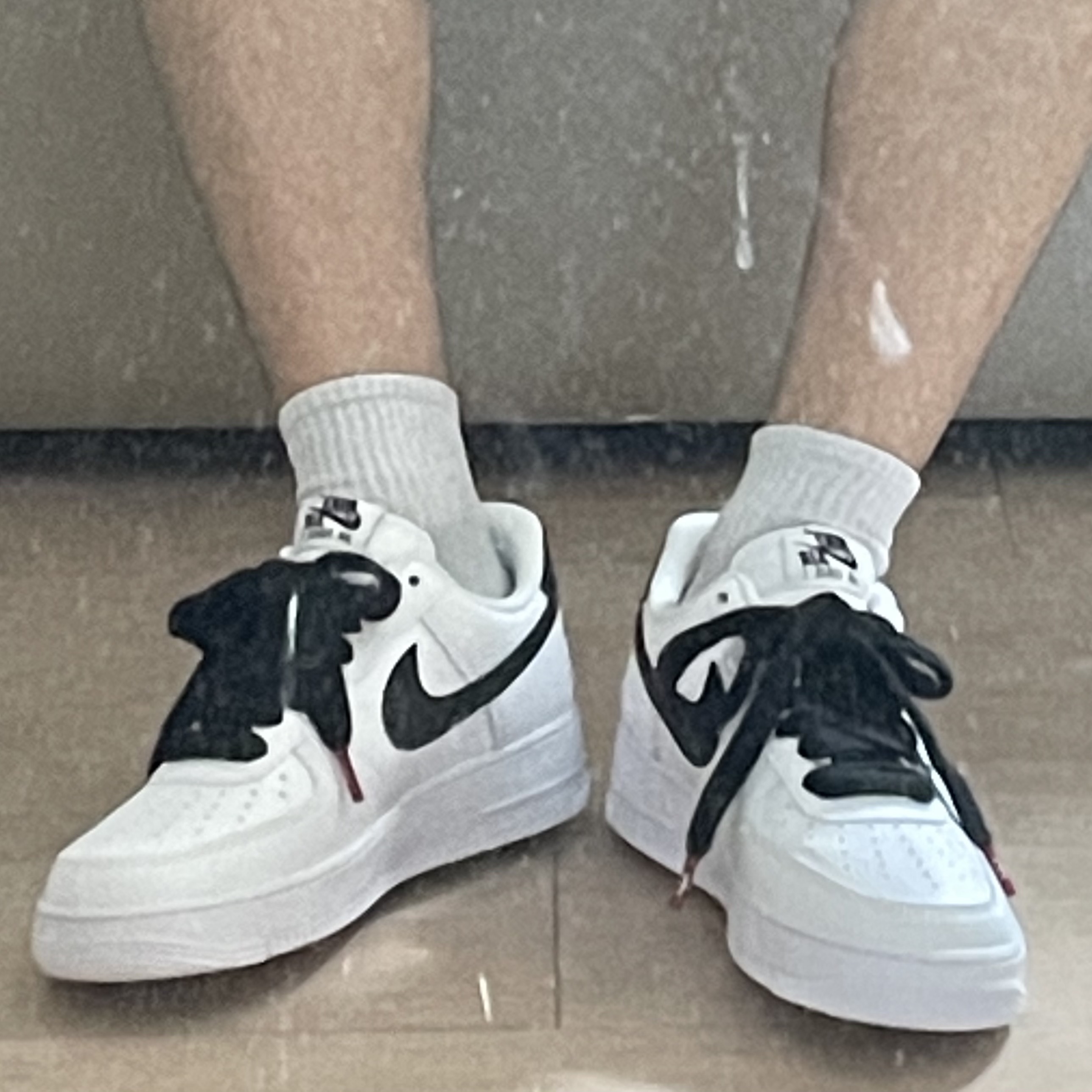 Nike Air Force 1 '07 White Black 착용 스타일