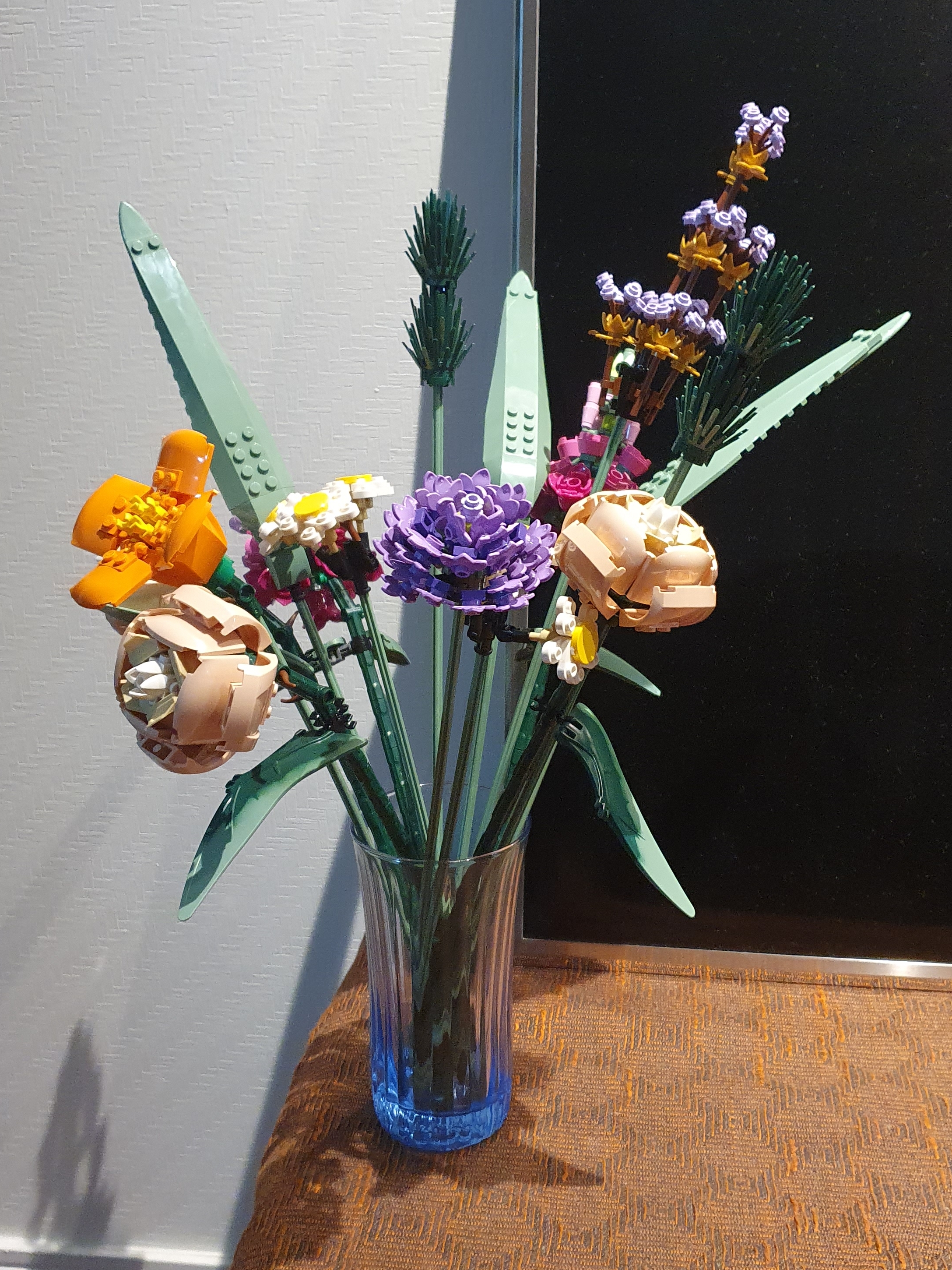 Lego Flower Bouquet 착용 스타일