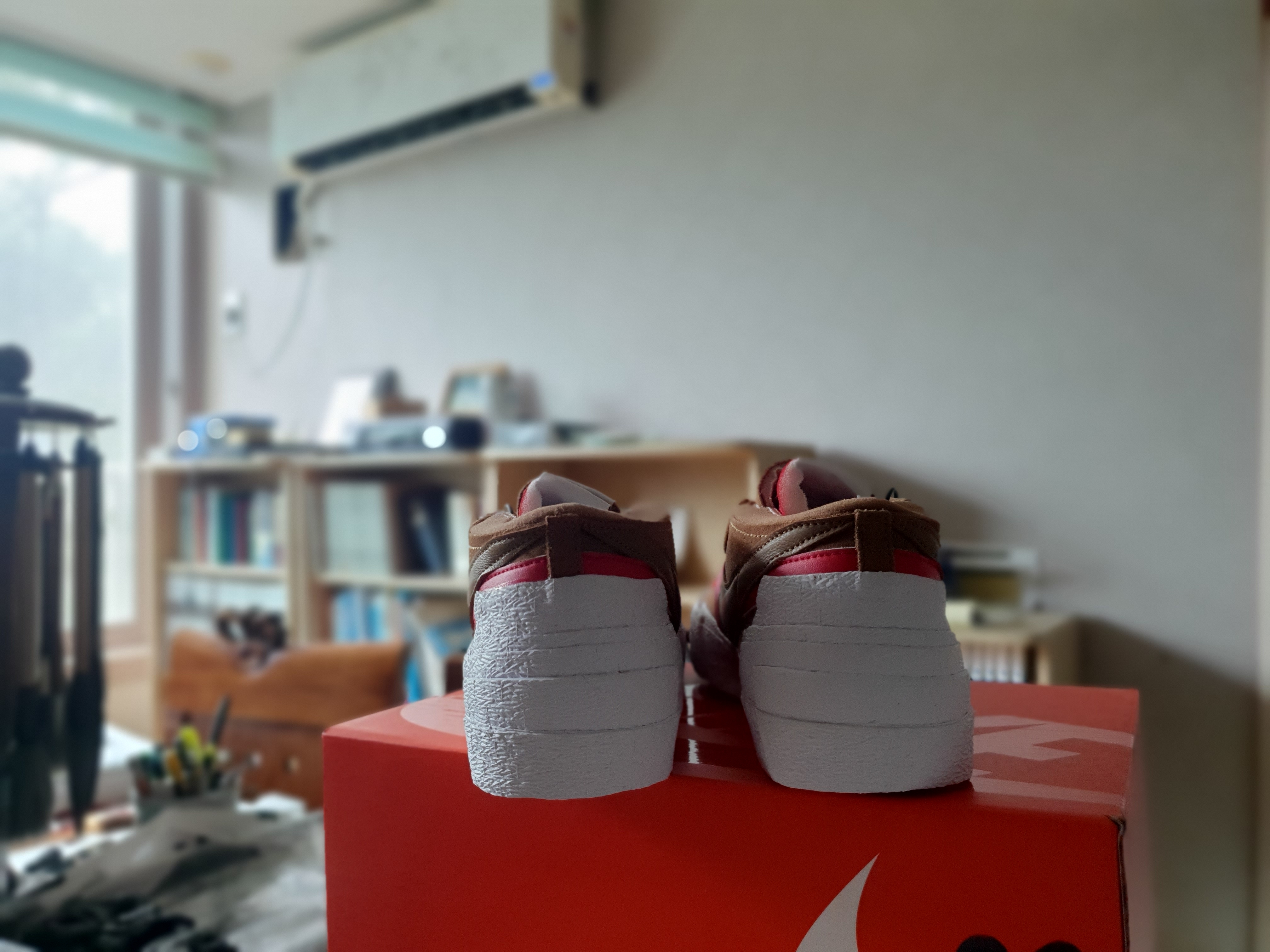 Nike x Sacai Blazer Low British Tan 착용 스타일 - 3