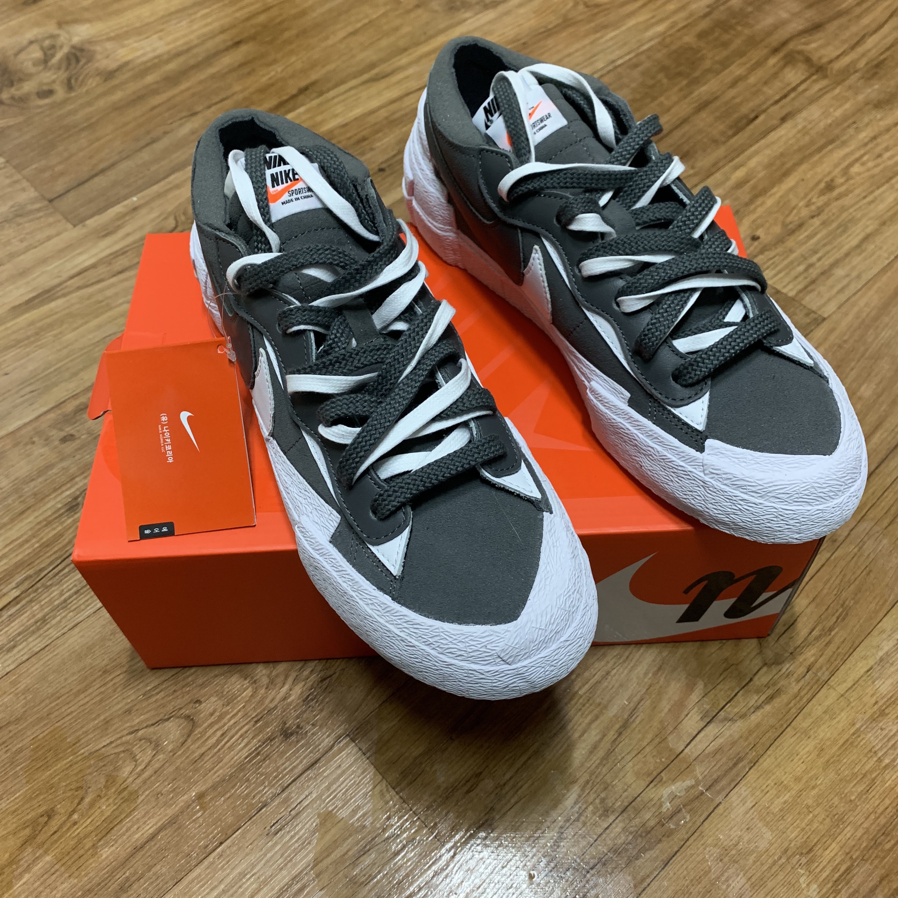 Nike x Sacai Blazer Low Iron Grey 착용 스타일