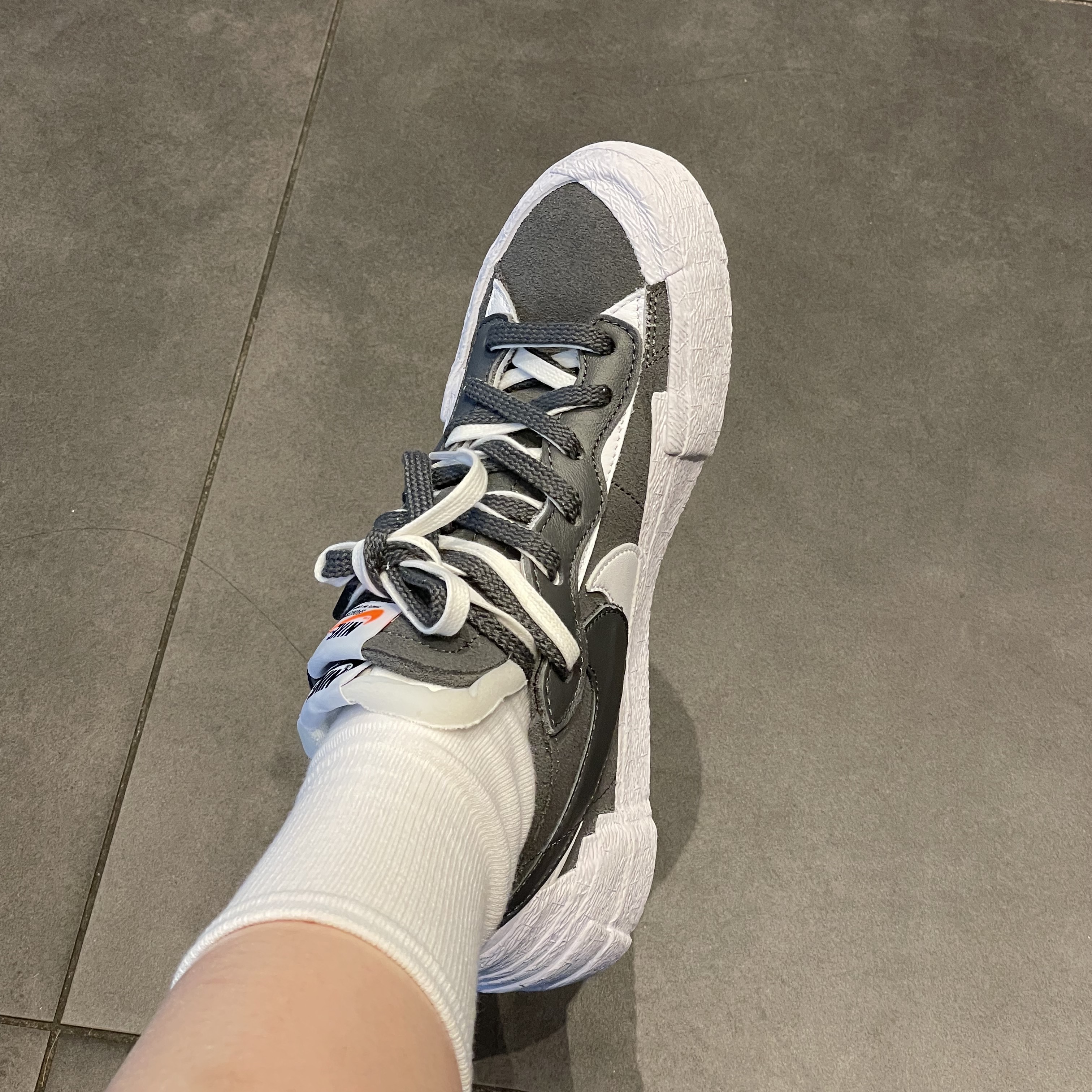 Nike x Sacai Blazer Low Iron Grey 착용 스타일