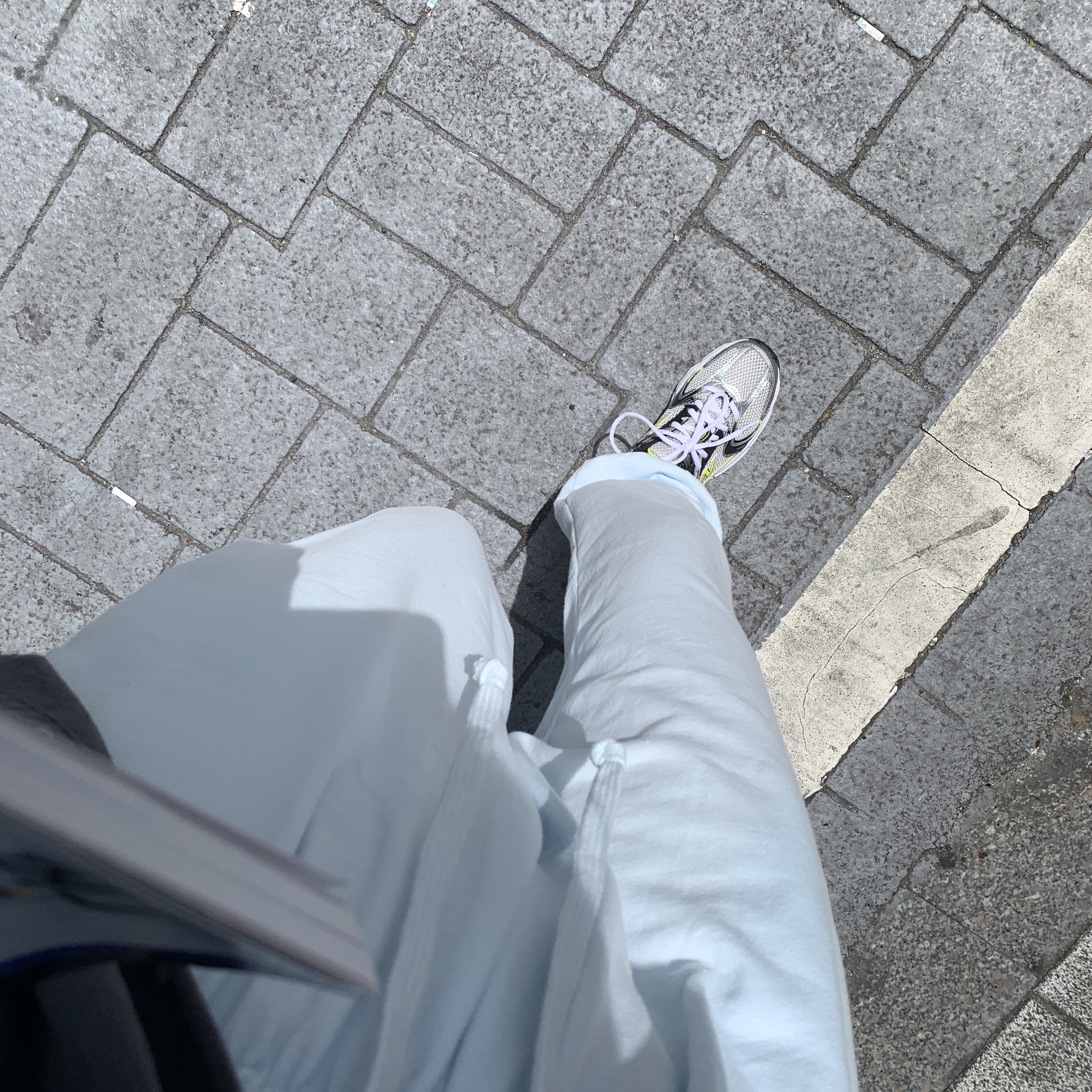 New Balance 530 Silver 착용 스타일 - 4