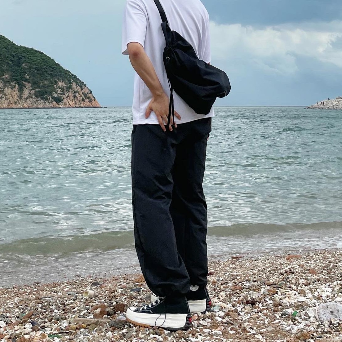 Converse x JW Anderson Run Star Hike Hi Black 착용 스타일