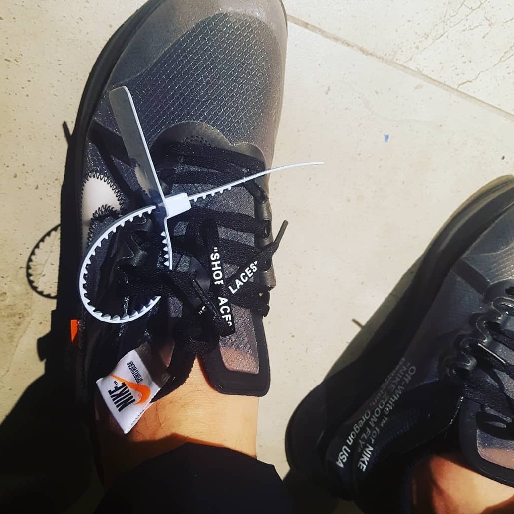 Nike x Off-White Zoom Fly SP Black 착용 스타일 - 2