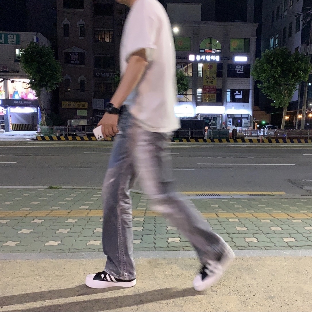 Y-3 Yohji Star Black White 착용 스타일