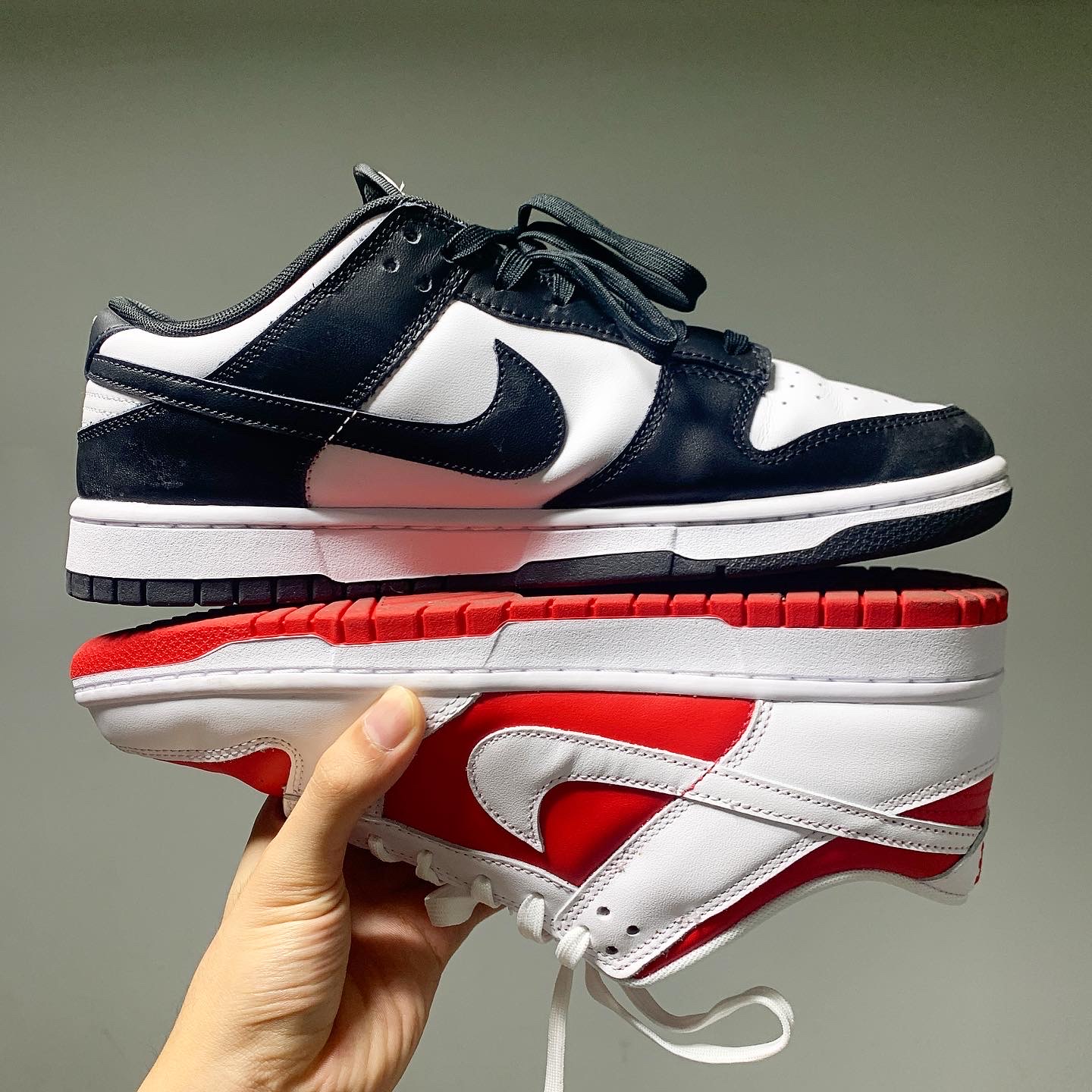 Nike Dunk Low Retro Black, Nike Dunk Low Retro Championship Red 착용 스타일
