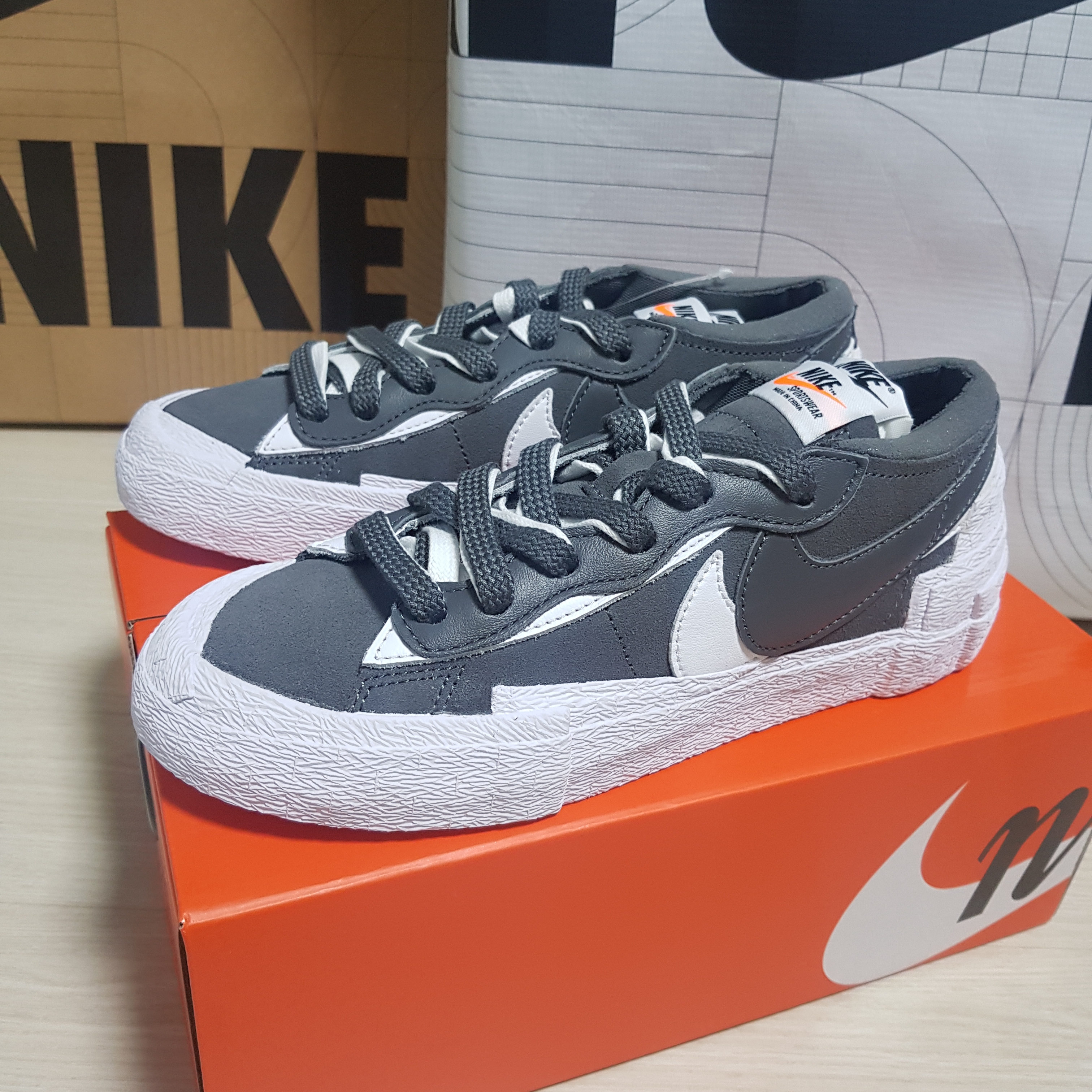 Nike x Sacai Blazer Low Iron Grey 착용 스타일