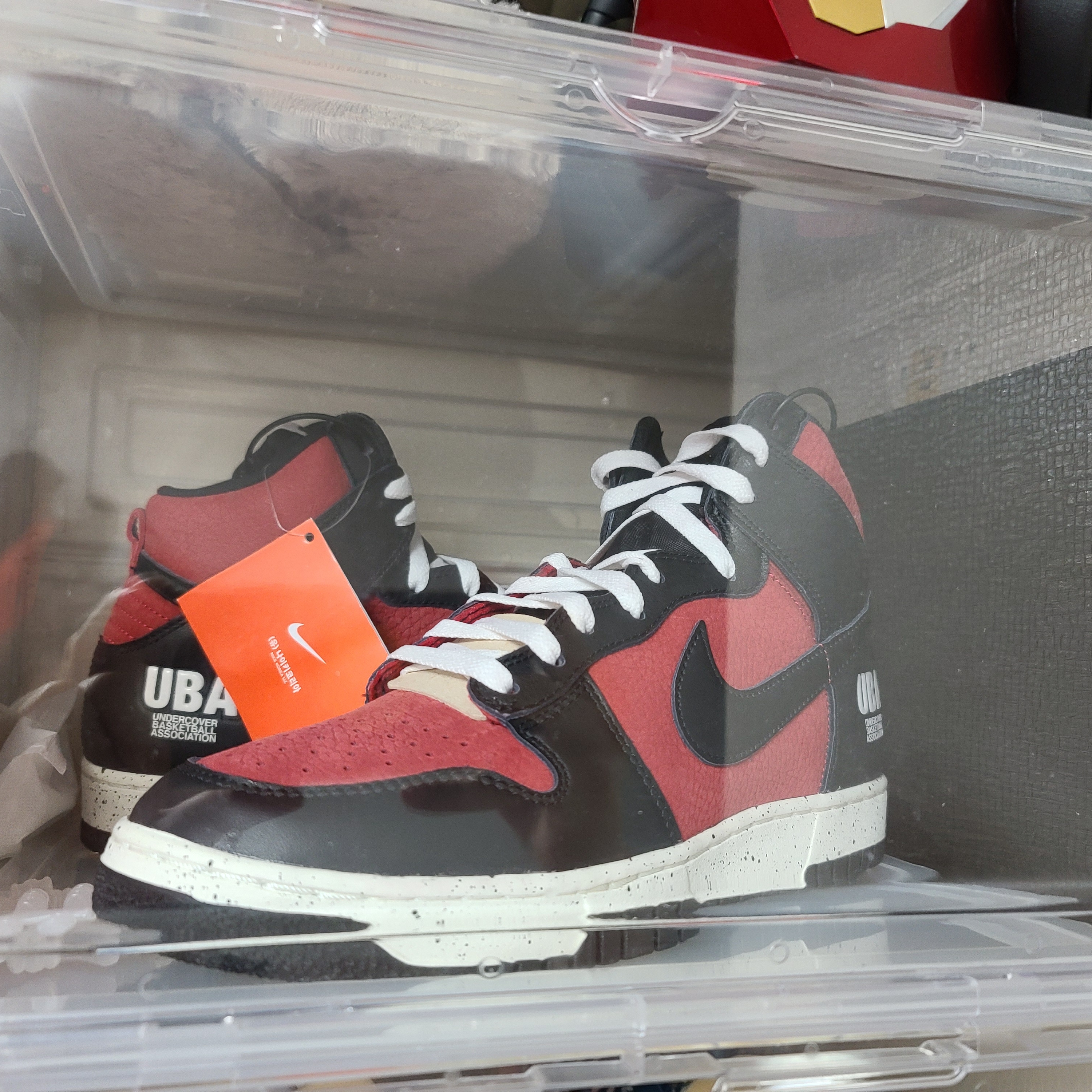 Nike x Undercover Dunk High 1985 Gym Red 착용 스타일 - 3