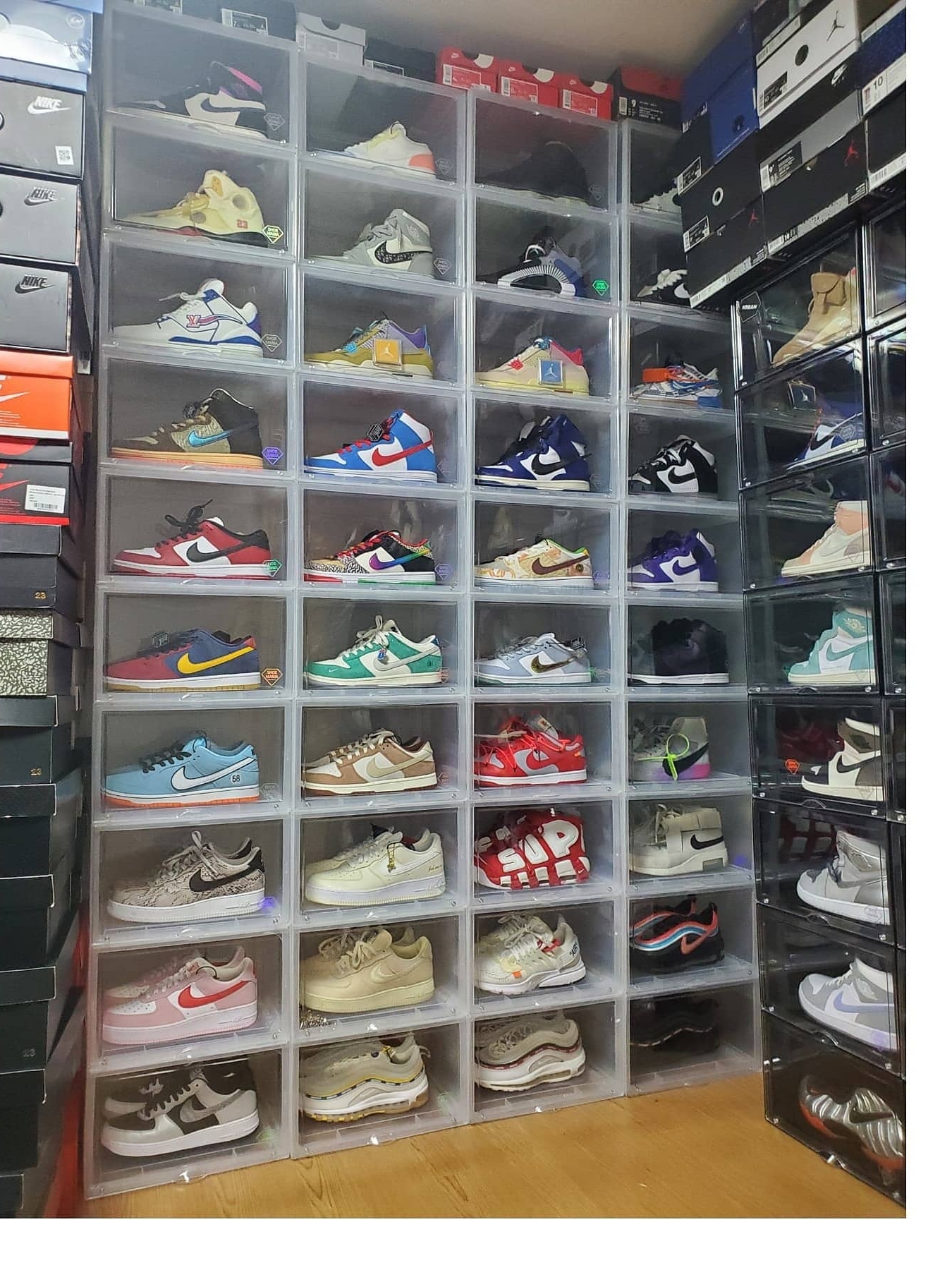 (W) Jordan 1 Mid Wolf Grey, Jordan 1 Retro High OG Hyper Royal 착용 스타일 - 3