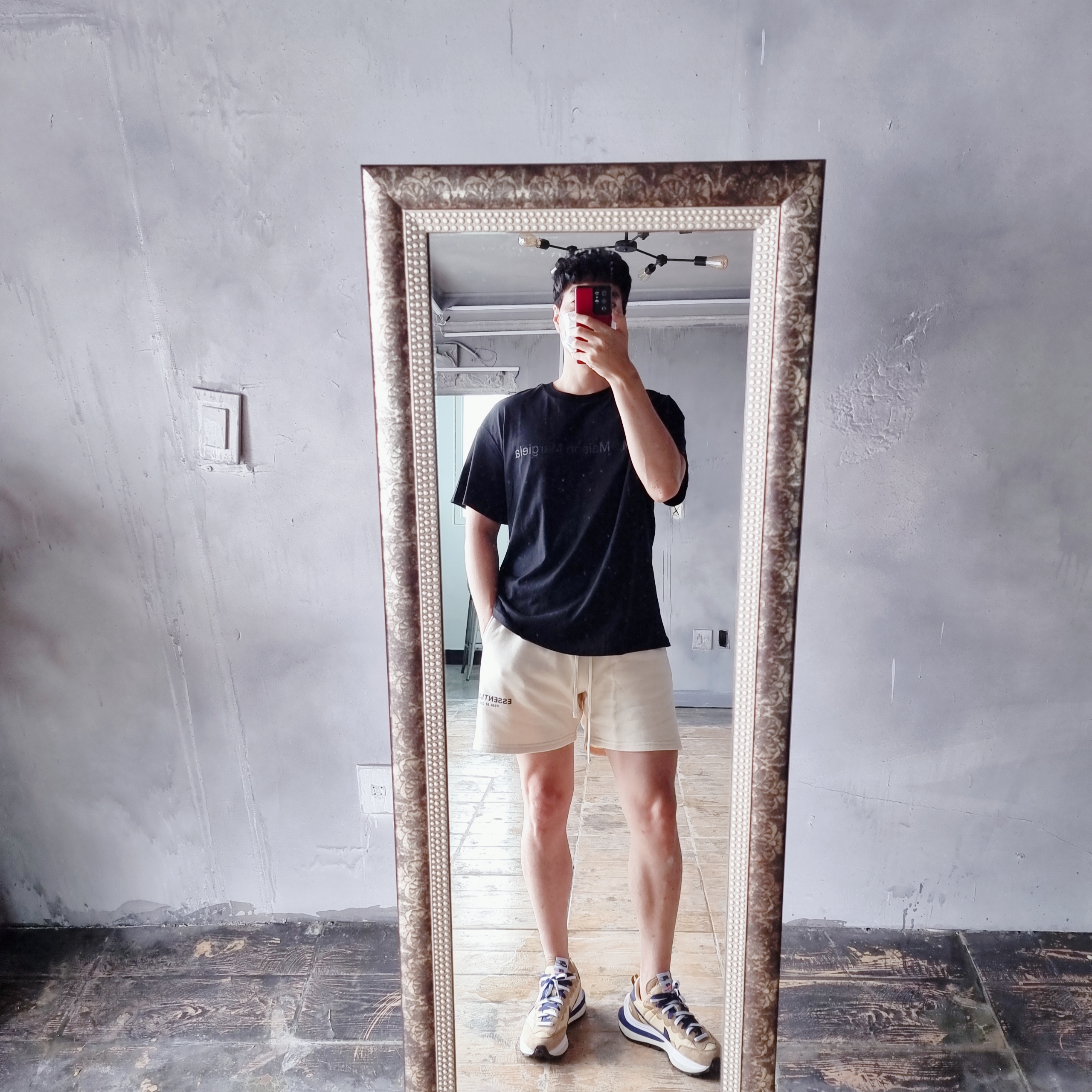 Nike x Sacai VaporWaffle Sesame and Blue Void, Essentials Sweatshorts Cream - 21SS 착용 스타일