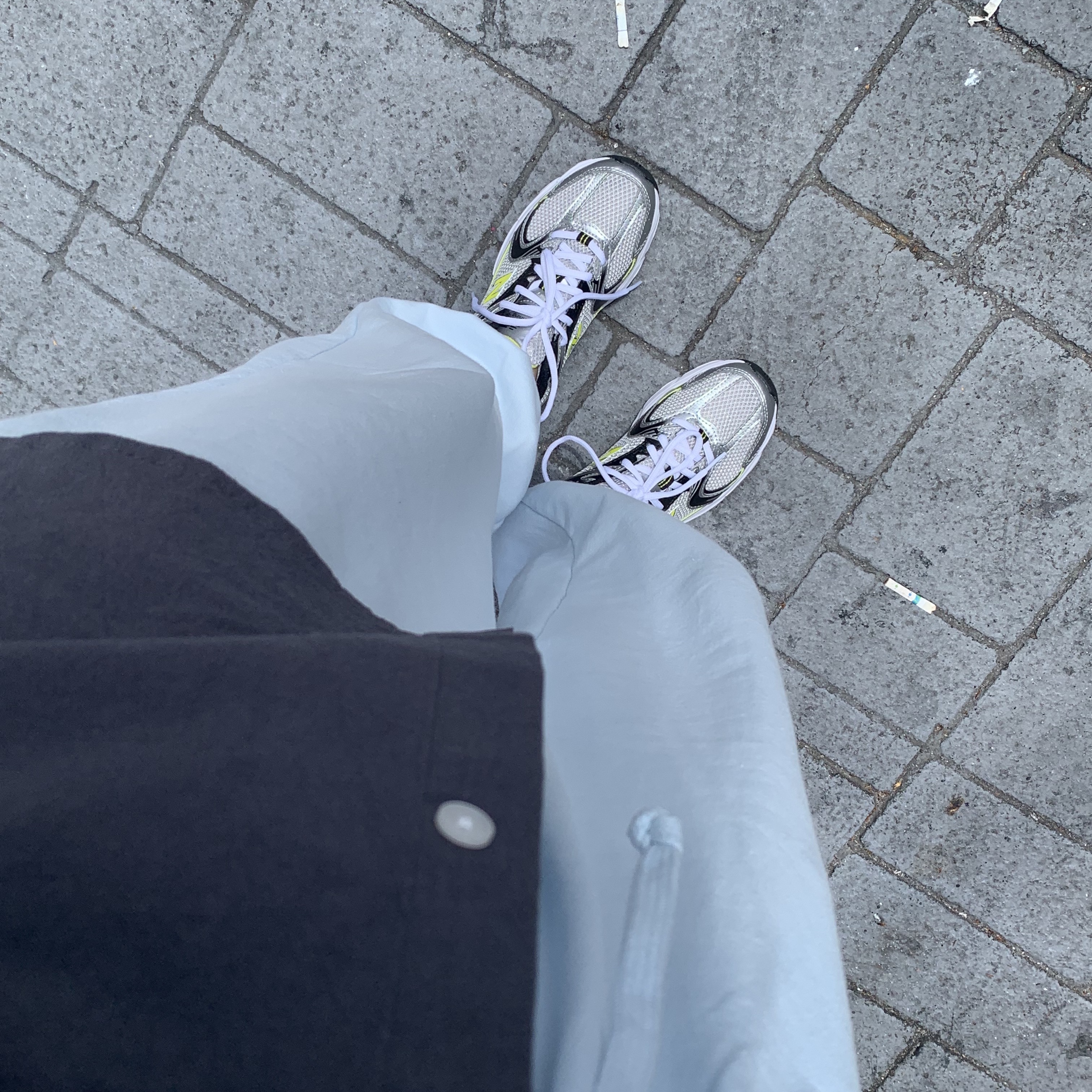 New Balance 530 Silver 착용 스타일 - 2
