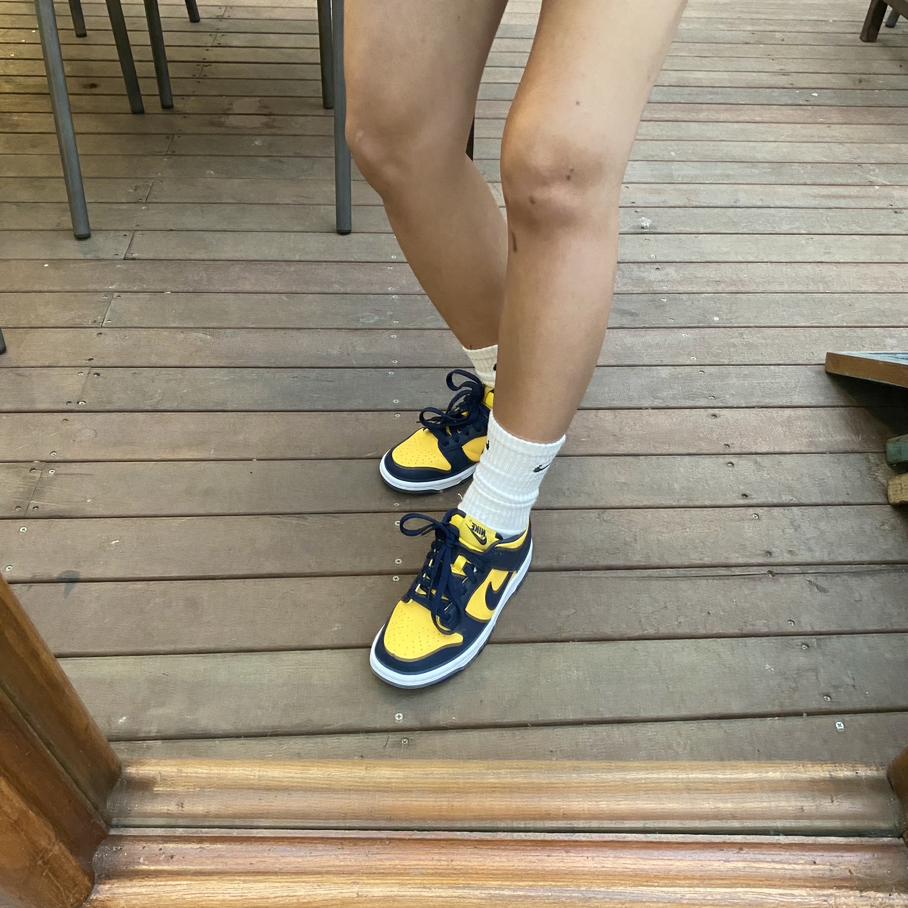 (GS) Nike Dunk Low Varsity Maize 착용 스타일 - 3