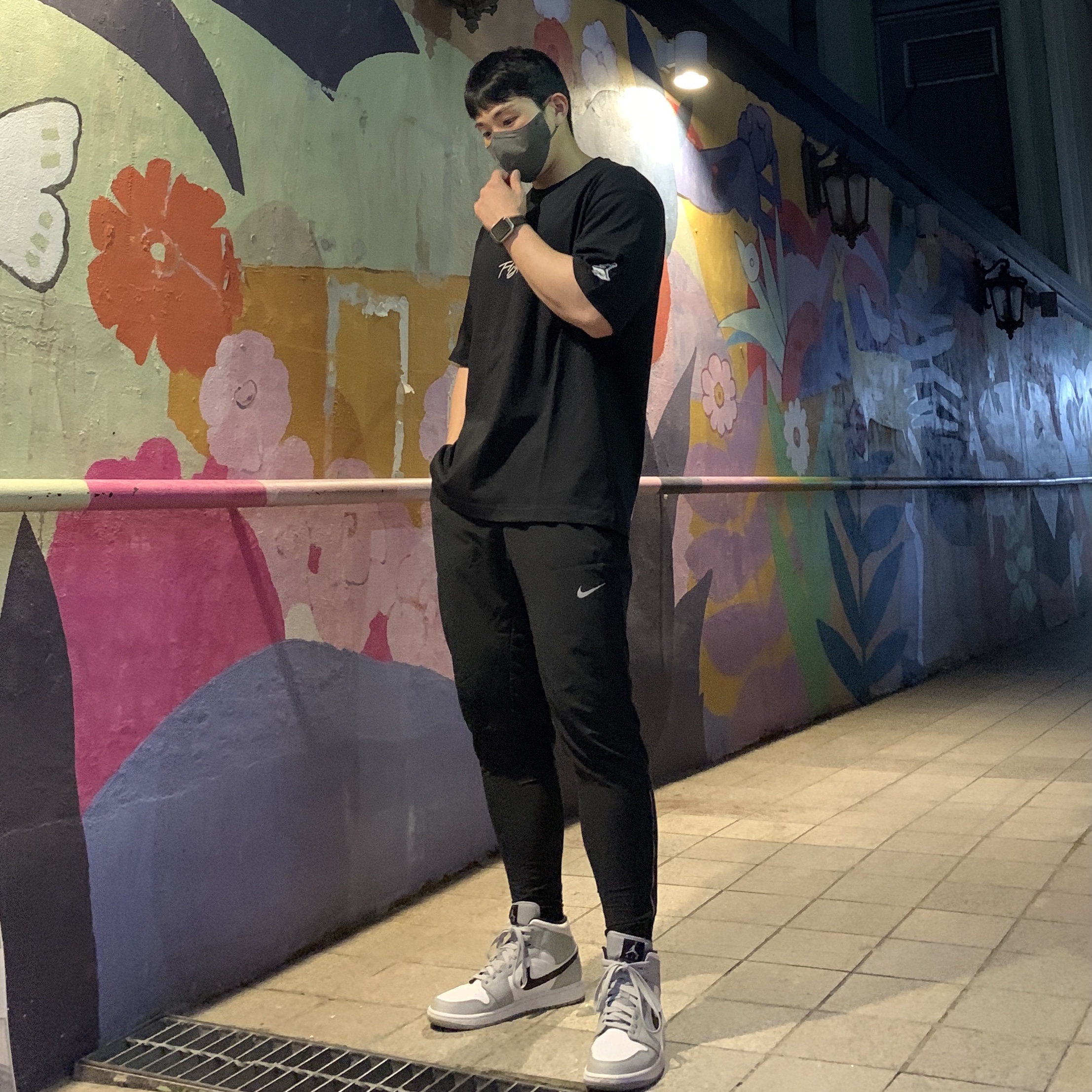 Jordan 1 Mid Light Smoke Grey 착용 스타일
