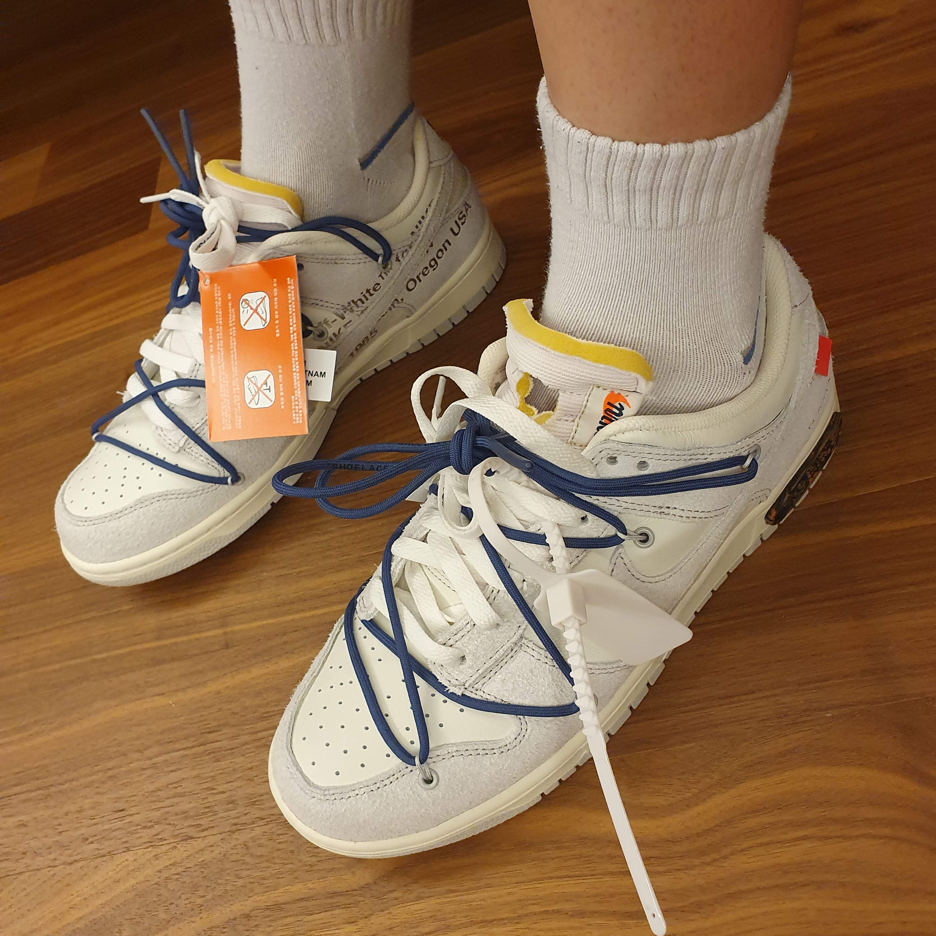 Nike x Off-White Dunk Low The 50 - Lot 18 착용 스타일