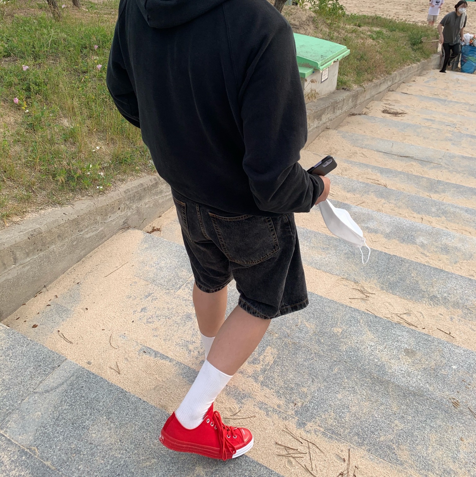 Converse x Undercover Chuck 70 Ox Red 착용 스타일 - 1