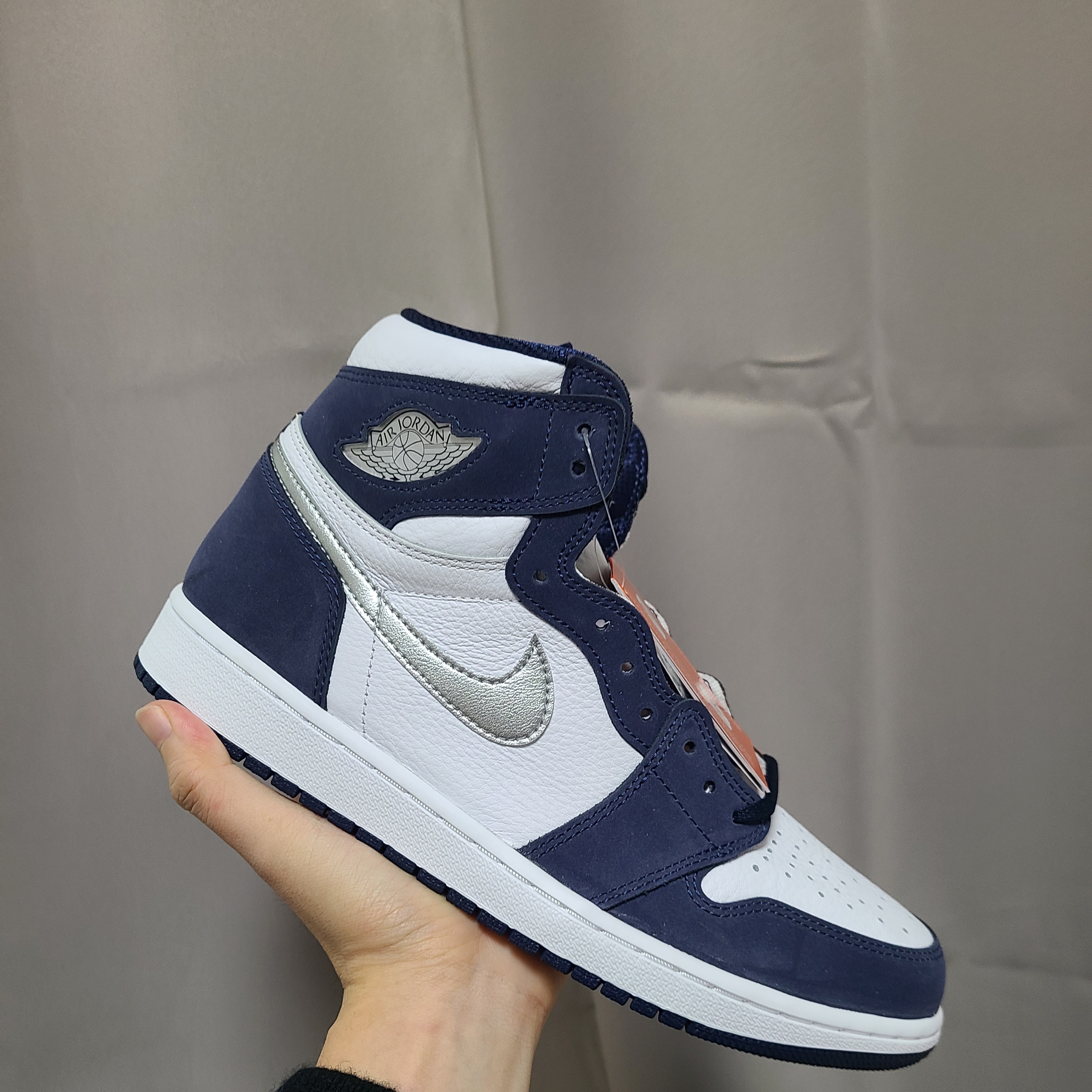 Jordan 1 Retro High OG CO.JP Midnight Navy 착용 스타일