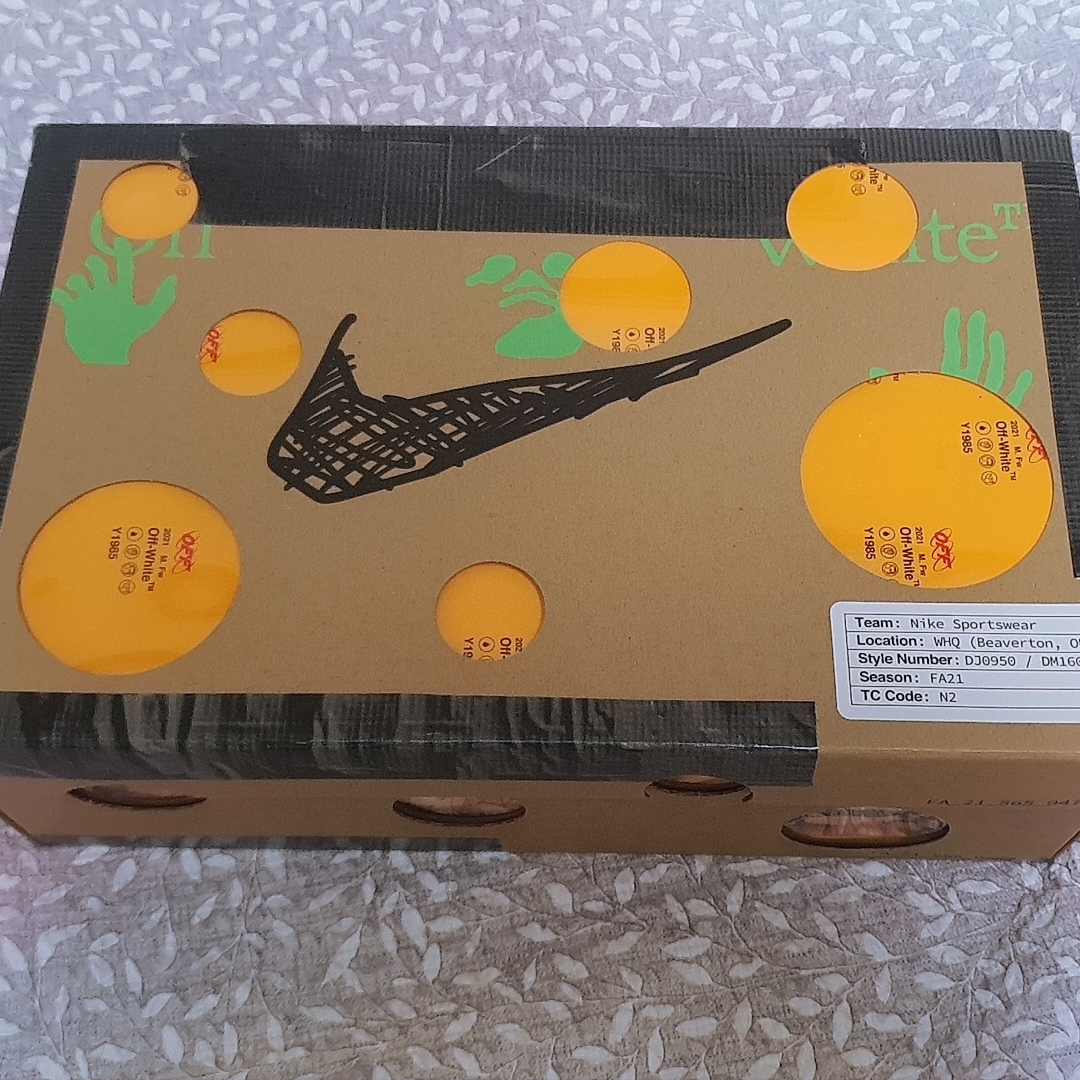 Nike x Off-White Dunk Low The 50 - Lot 18 착용 스타일 - 3