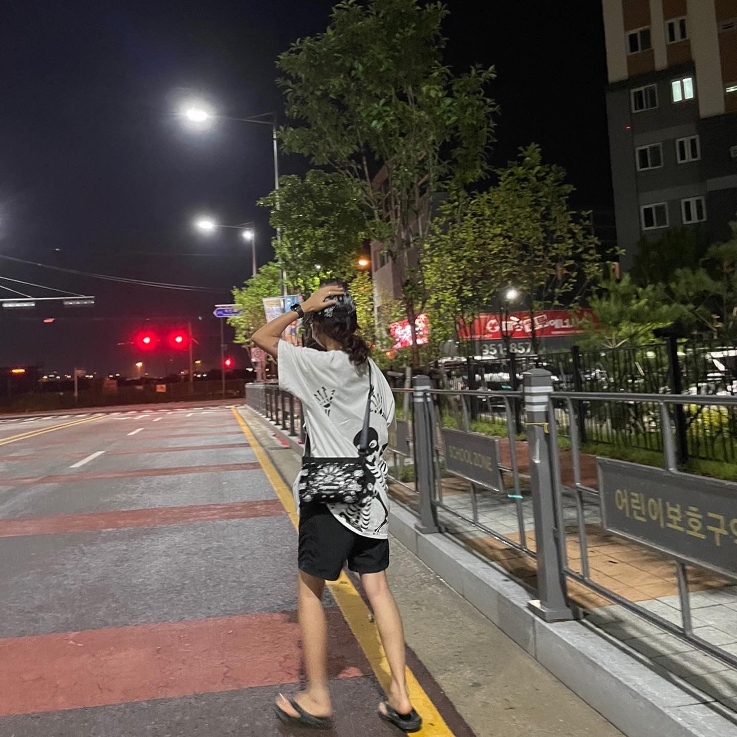 Supreme Bandana Camp Cap Black - 21SS, Supreme Bandana Tarp Side Bag Black - 21SS 착용 스타일