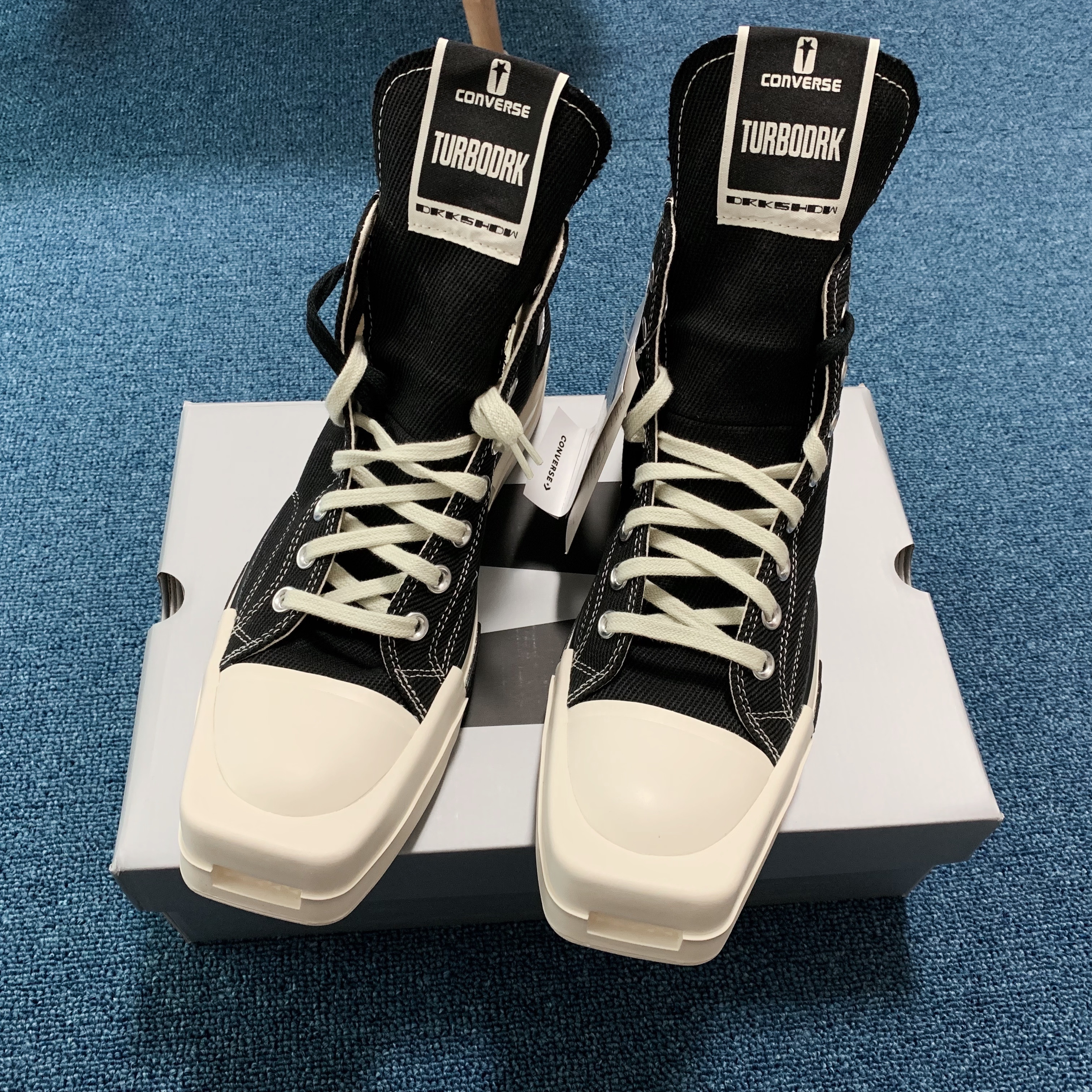 Converse x Drkshdw Turbodrk Chuck 70 Hi Black 착용 스타일 - 1