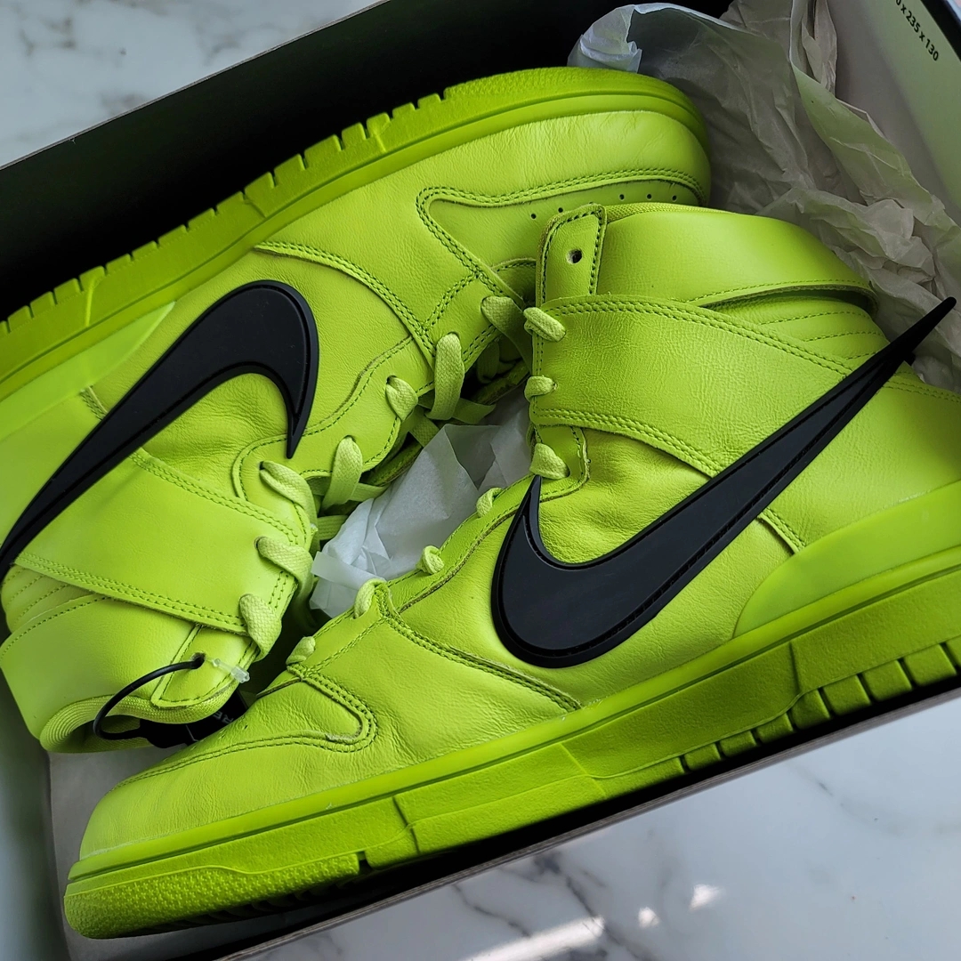 Nike x Ambush Dunk High Flash Lime 착용 스타일