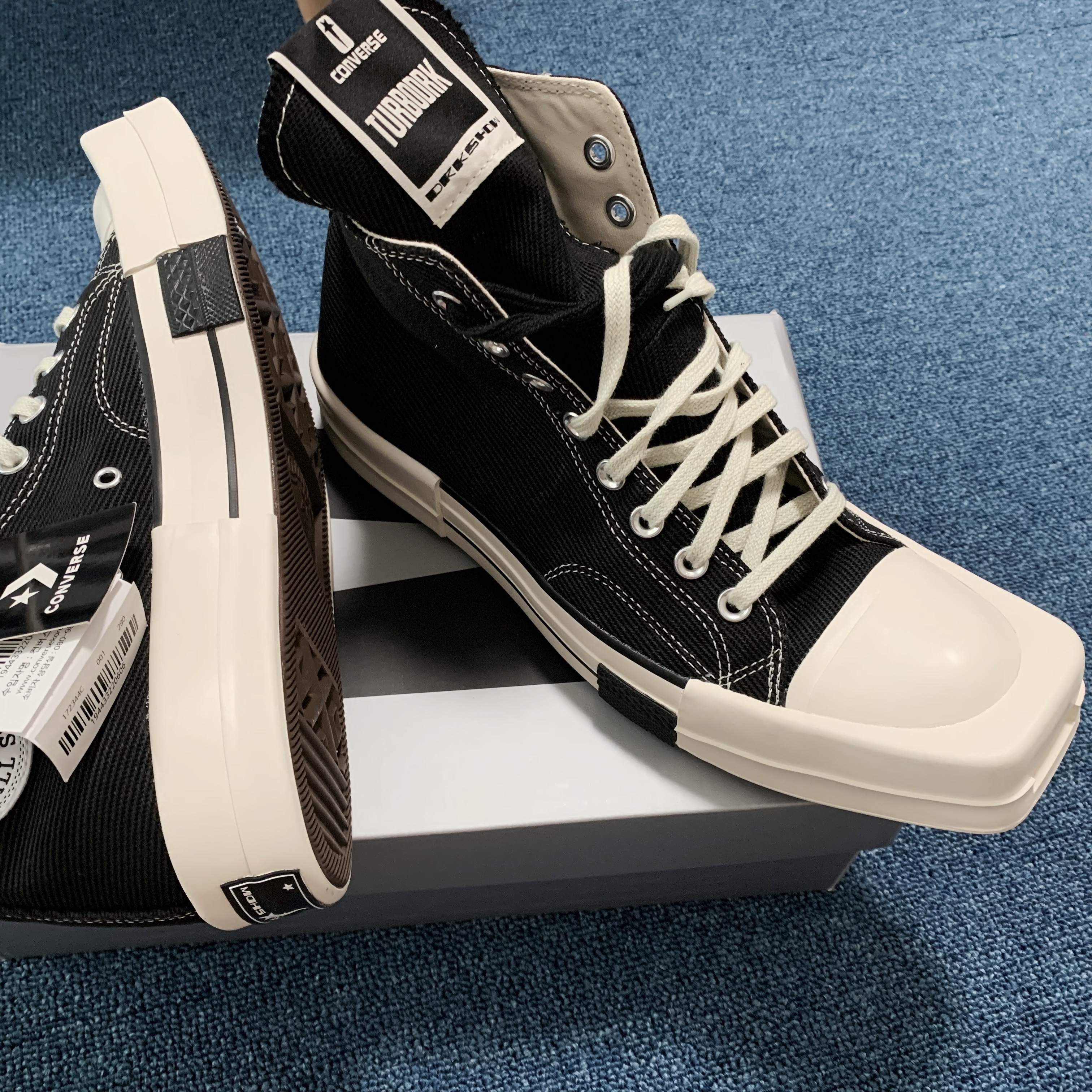Converse x Drkshdw Turbodrk Chuck 70 Hi Black 착용 스타일 - 2