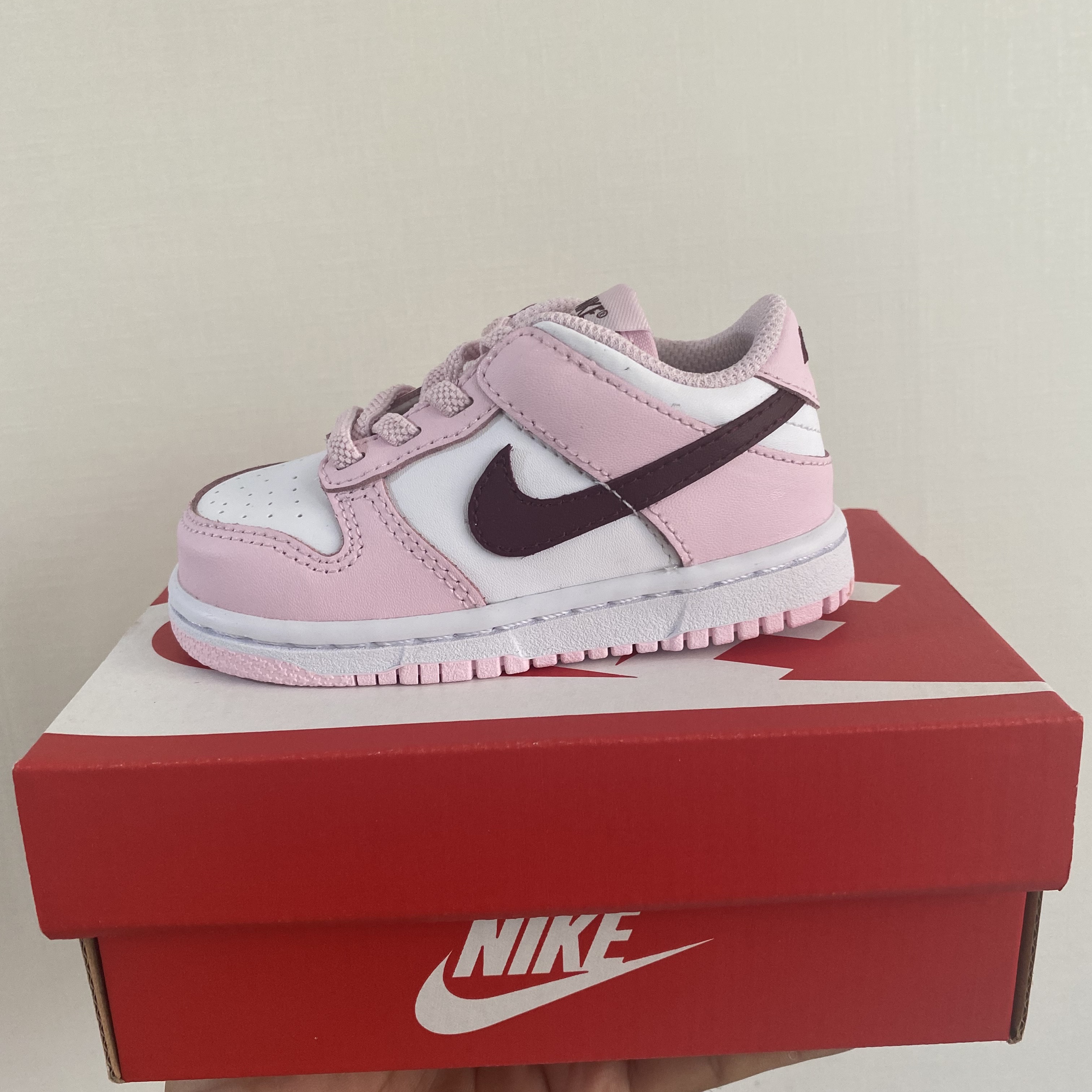 (TD) Nike Dunk Low Pink Foam 착용 스타일 - 1