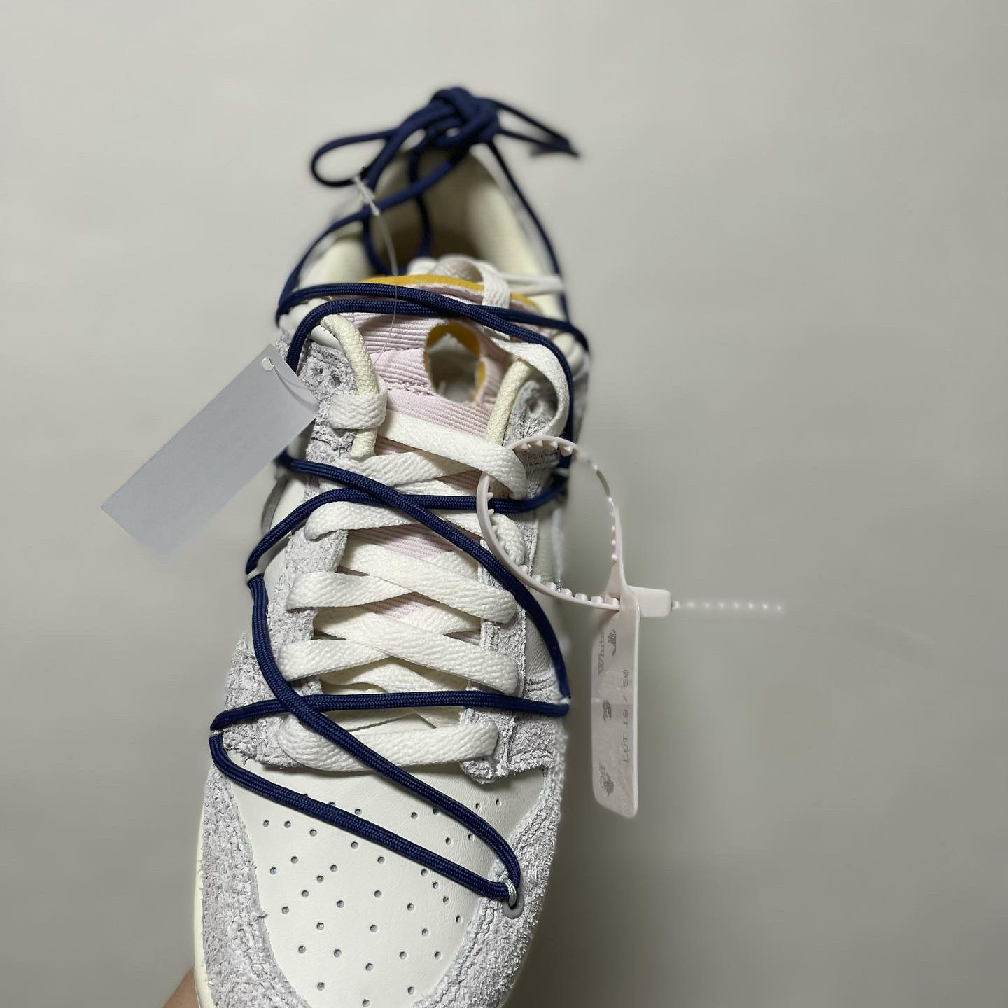 Nike x Off-White Dunk Low The 50 - Lot 18 착용 스타일 - 3