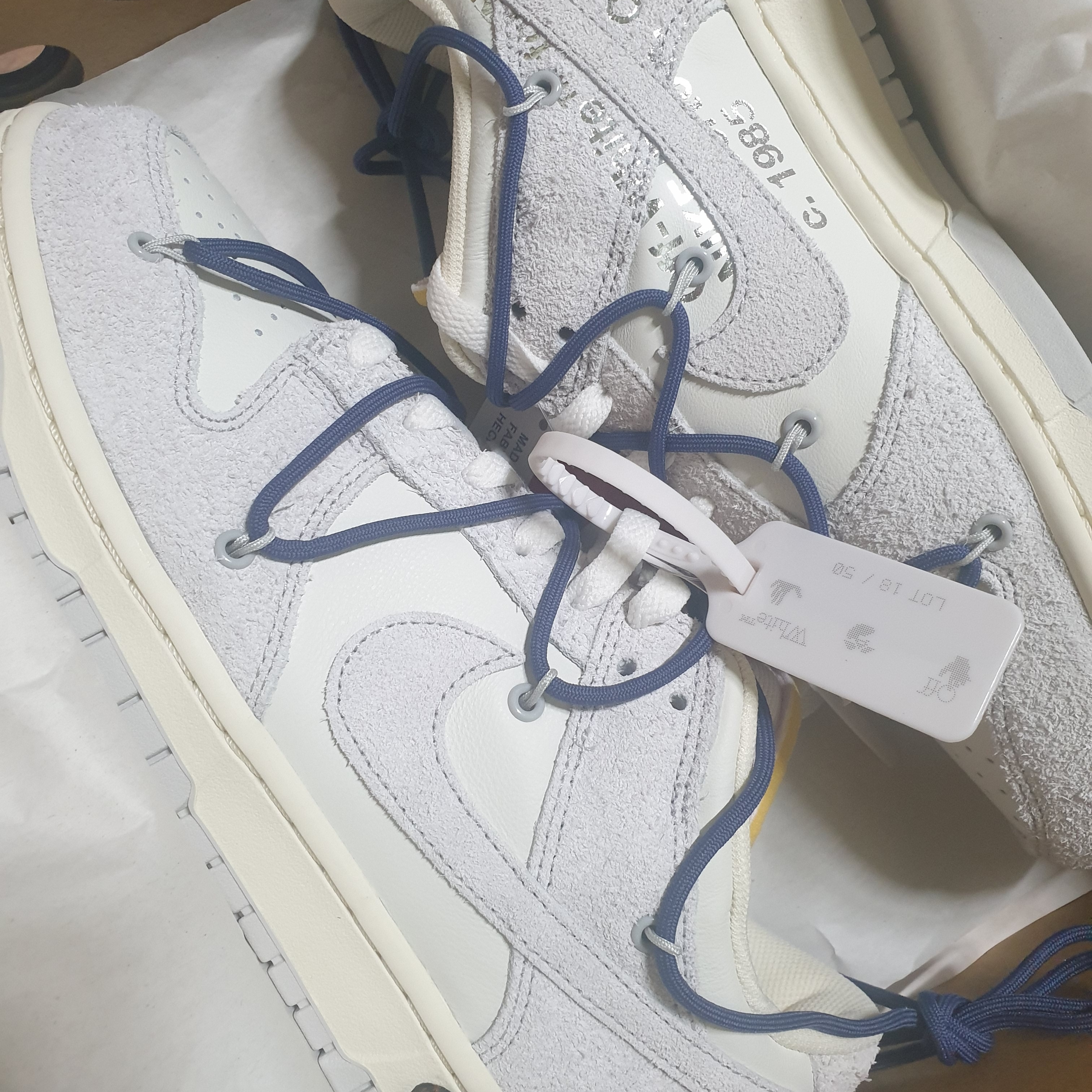 Nike x Off-White Dunk Low The 50 - Lot 18 착용 스타일