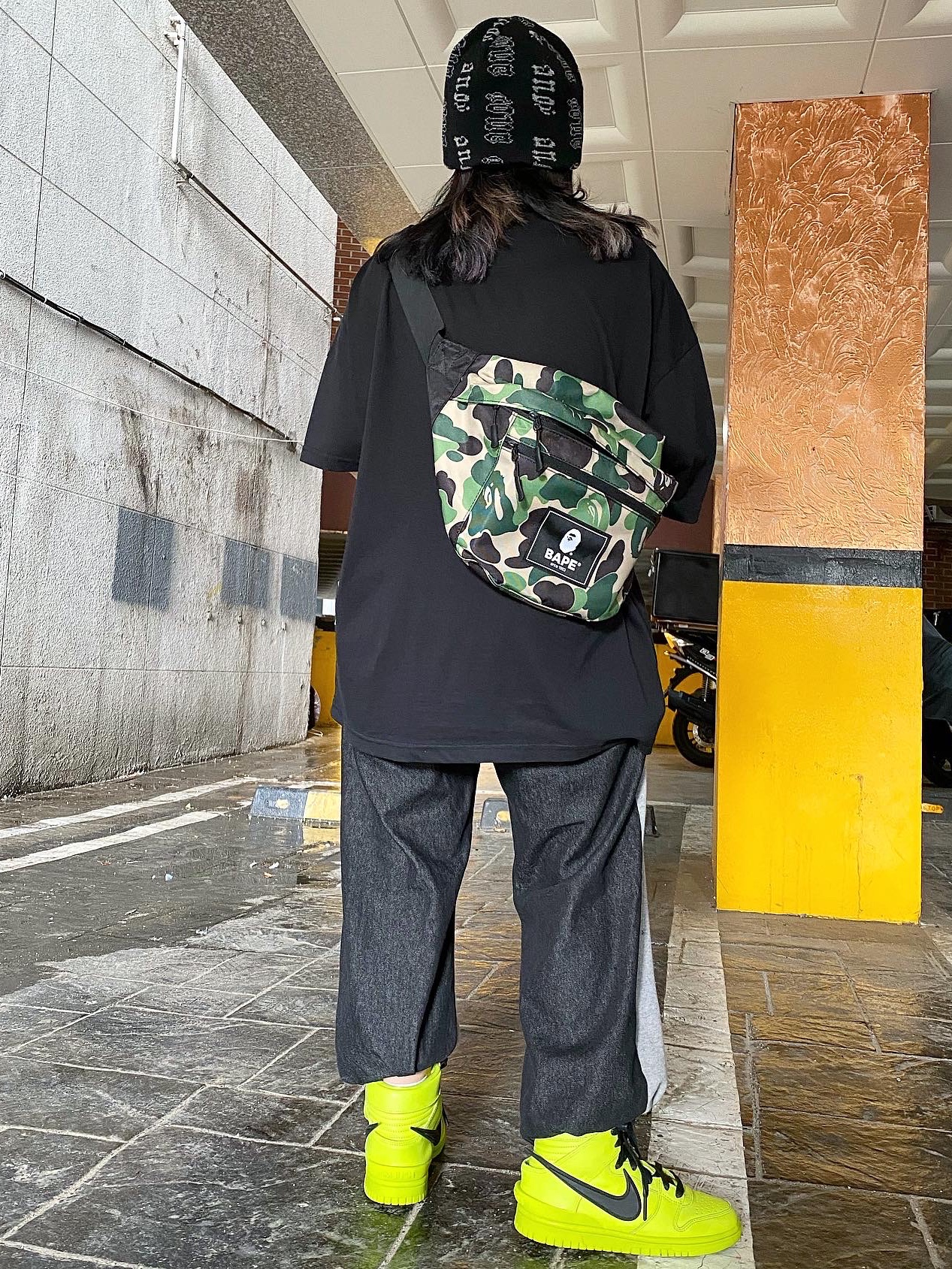 Nike x Ambush Dunk High Flash Lime 착용 스타일 - 3