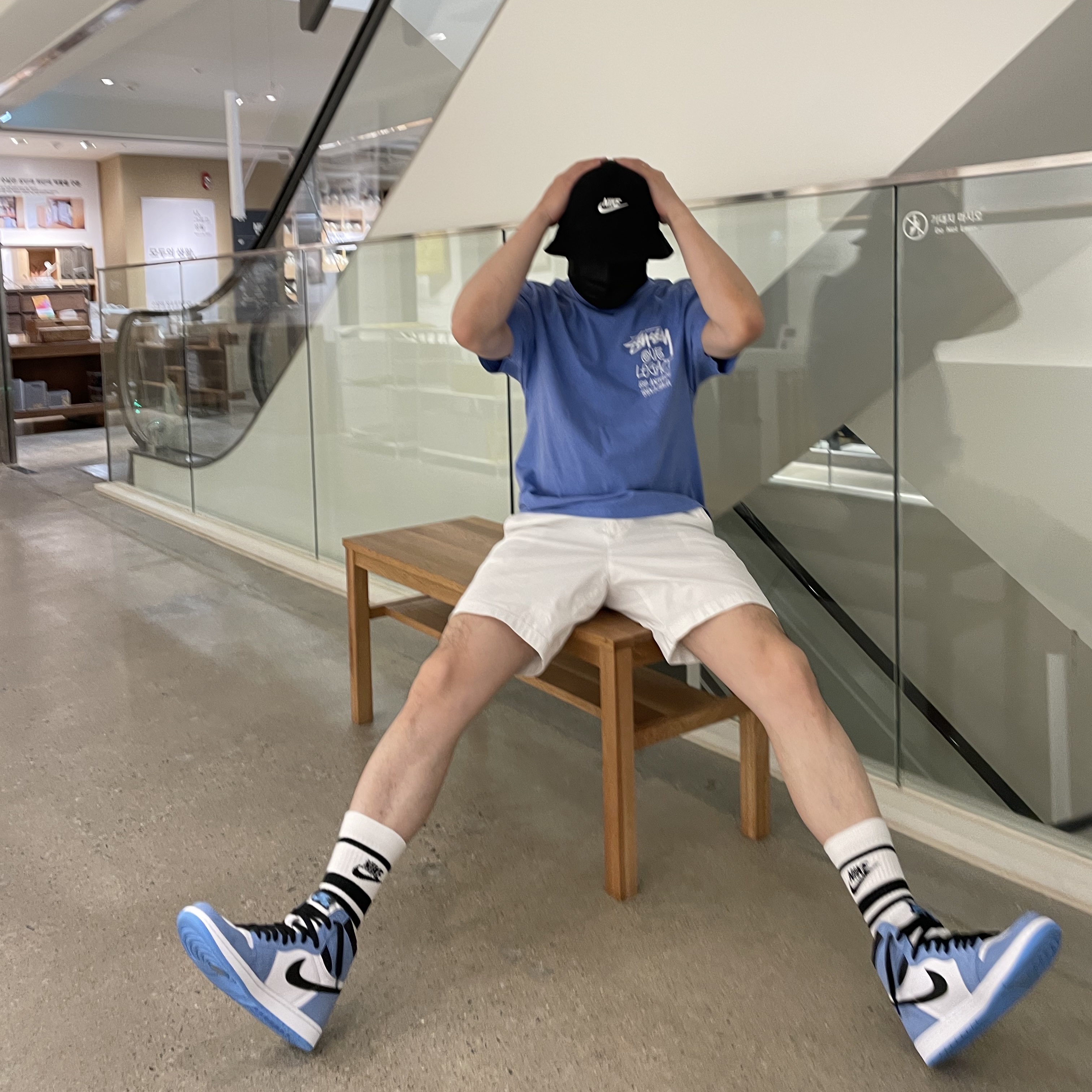Jordan 1 Retro High OG University Blue, Stussy x Our Legacy Surfman T-Shirt Blue - 21SS 착용 스타일 - 2