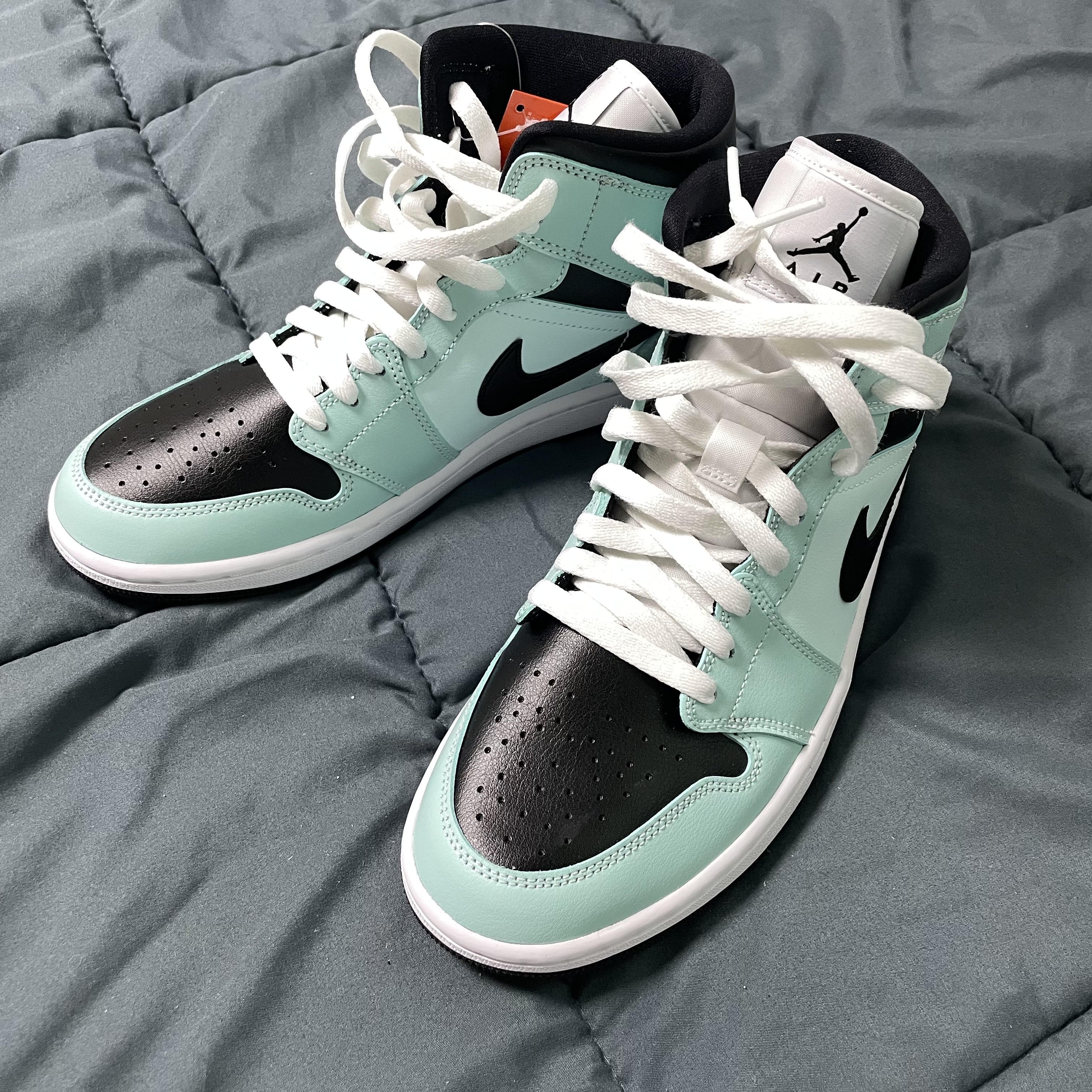 (W) Jordan 1 Mid Teal Tint 착용 스타일
