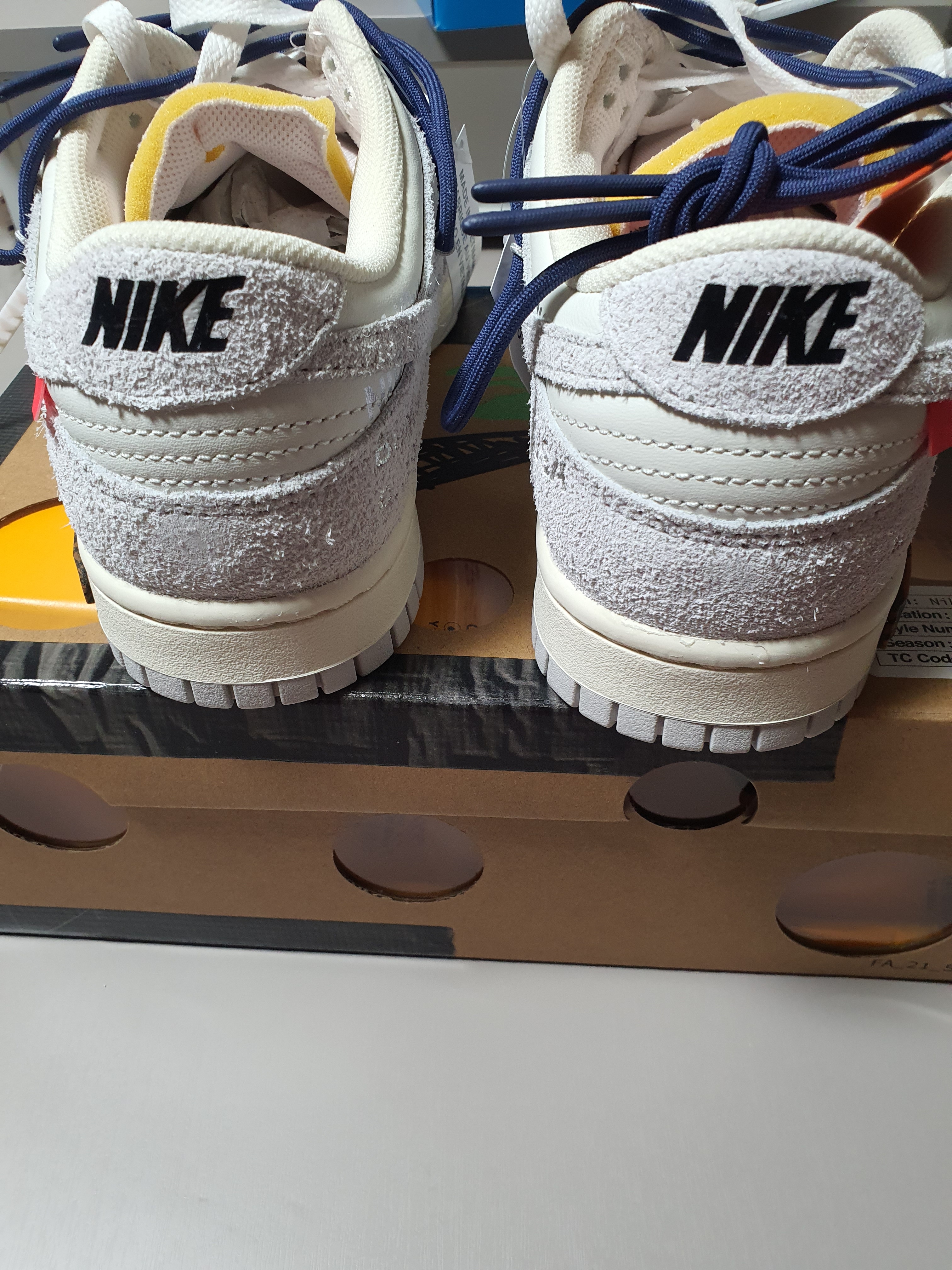 Nike x Off-White Dunk Low The 50 - Lot 18 착용 스타일 - 2