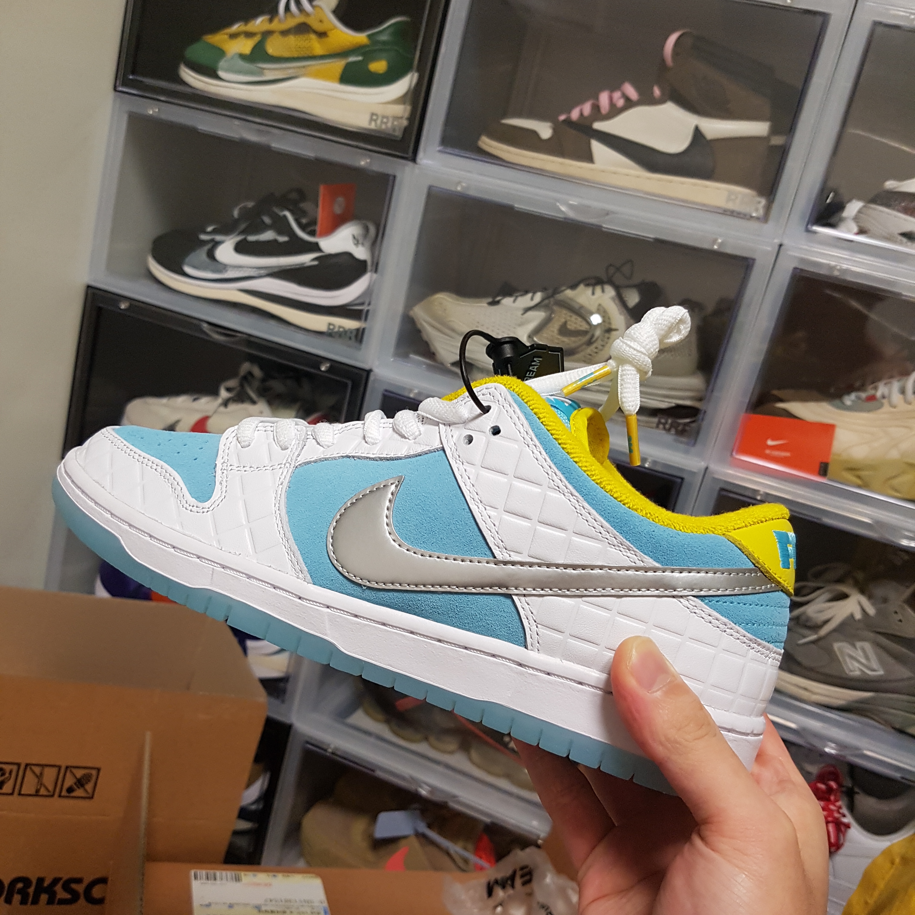 Nike x FTC SB Dunk Low Pro QS Lagoon Pulse 착용 스타일 - 1
