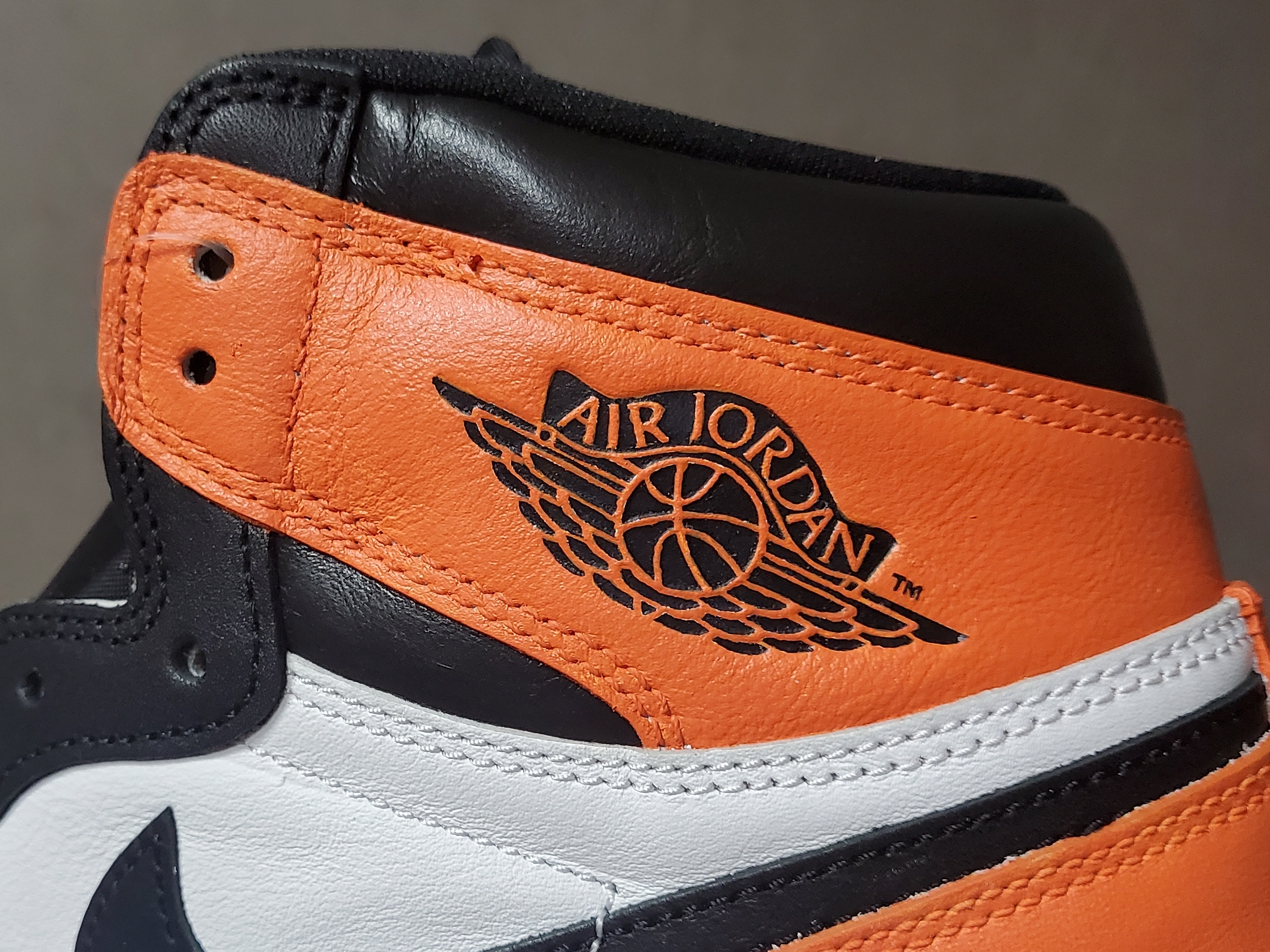 Jordan 1 Retro High OG Electro Orange, Jordan 1 Retro Shattered Backboard 착용 스타일 - 2