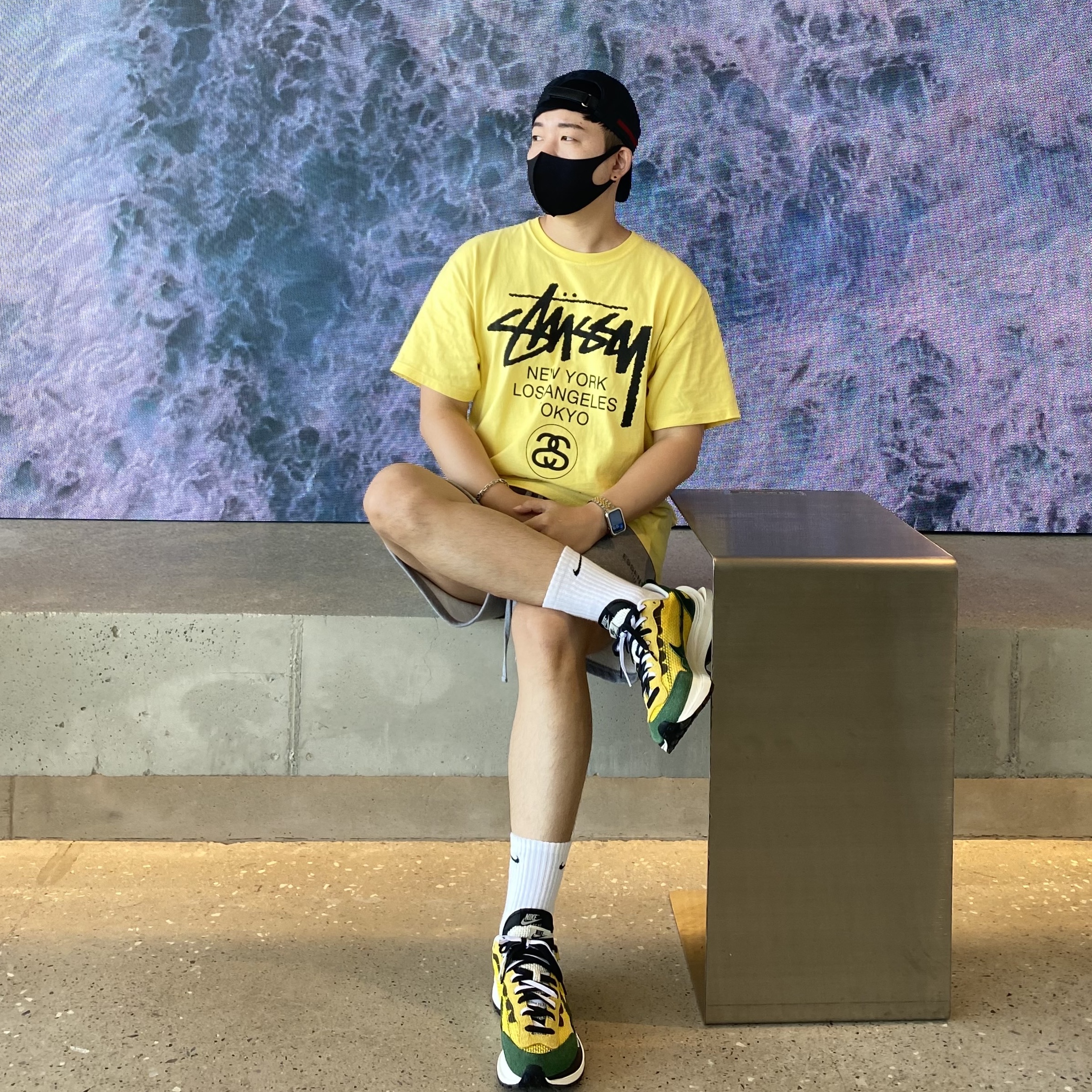 Nike x Sacai VaporWaffle Tour Yellow & Gorge Green Sail 착용 스타일