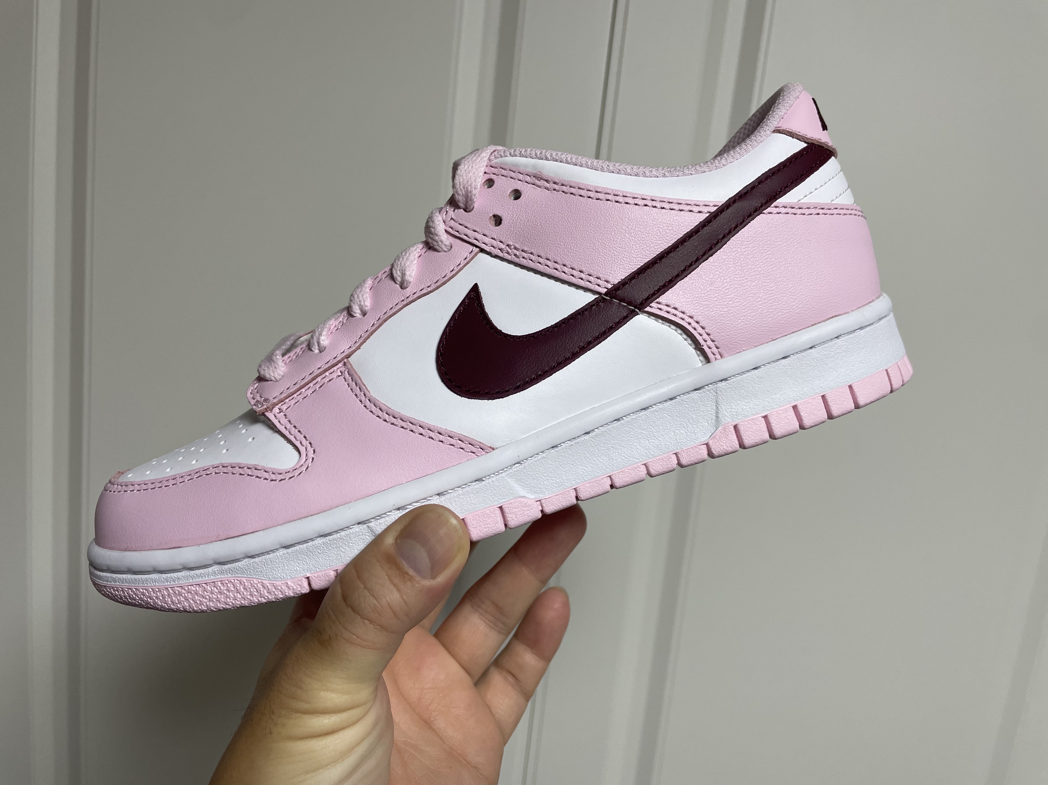 (GS) Nike Dunk Low Pink Foam 착용 스타일 - 4