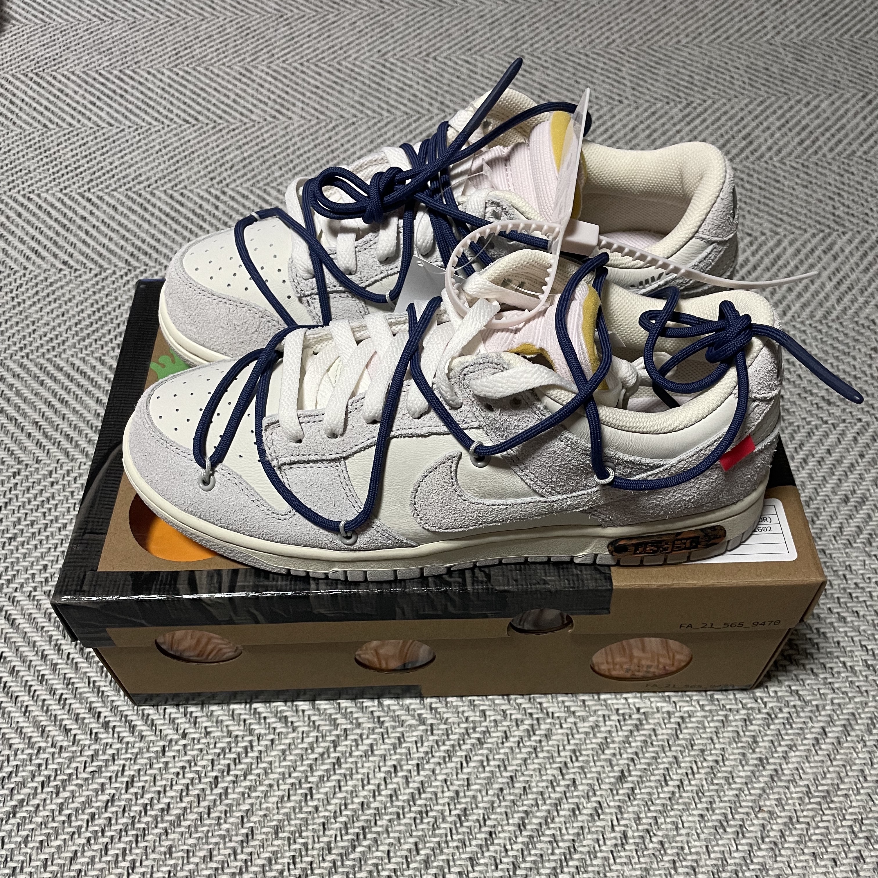 Nike x Off-White Dunk Low The 50 - Lot 18 착용 스타일 - 3