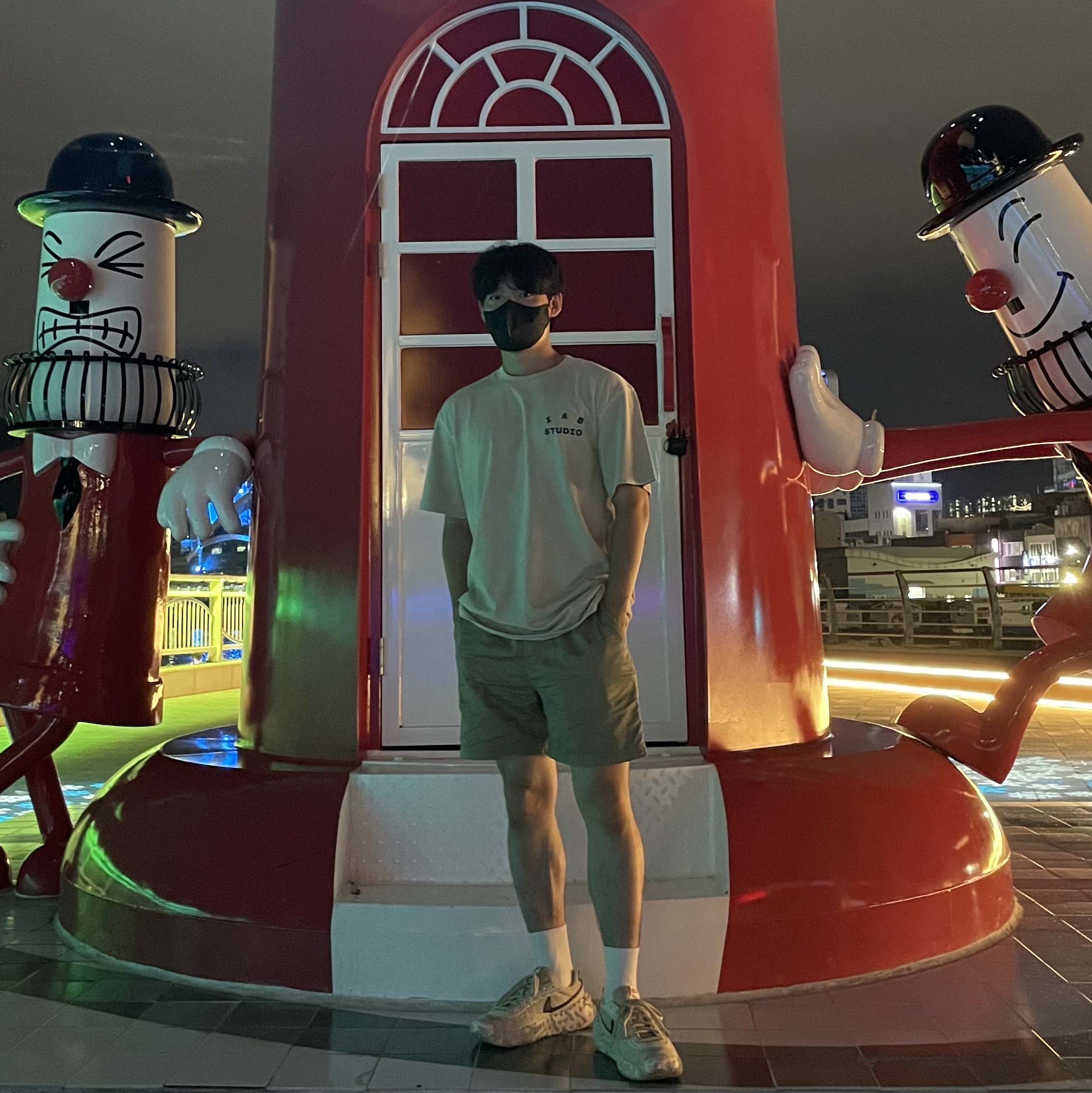 IAB Studio Pigment T-Shirt Oatmeal, Nike x Undercover Overbreak SP Overcast 착용 스타일