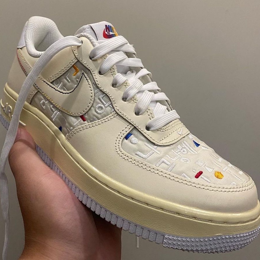 (W) Nike Air Force 1 '07 LV8 Hangul Day 착용 스타일 - 2