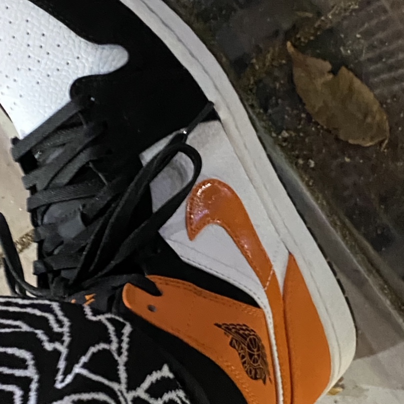 Jordan 1 Mid Shattered Backboard 착용 스타일 - 2