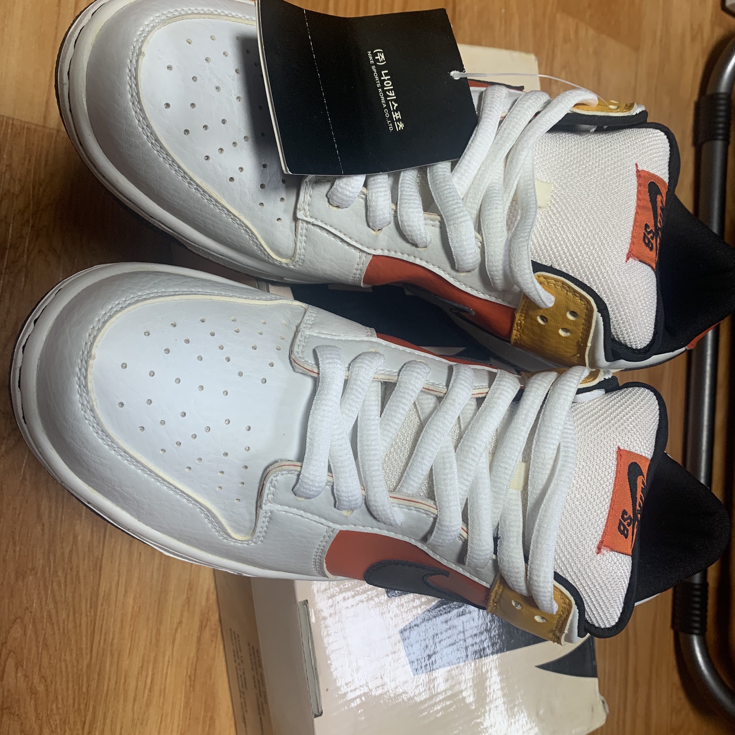 Nike SB Dunk Low Raygun Home 착용 스타일 - 3
