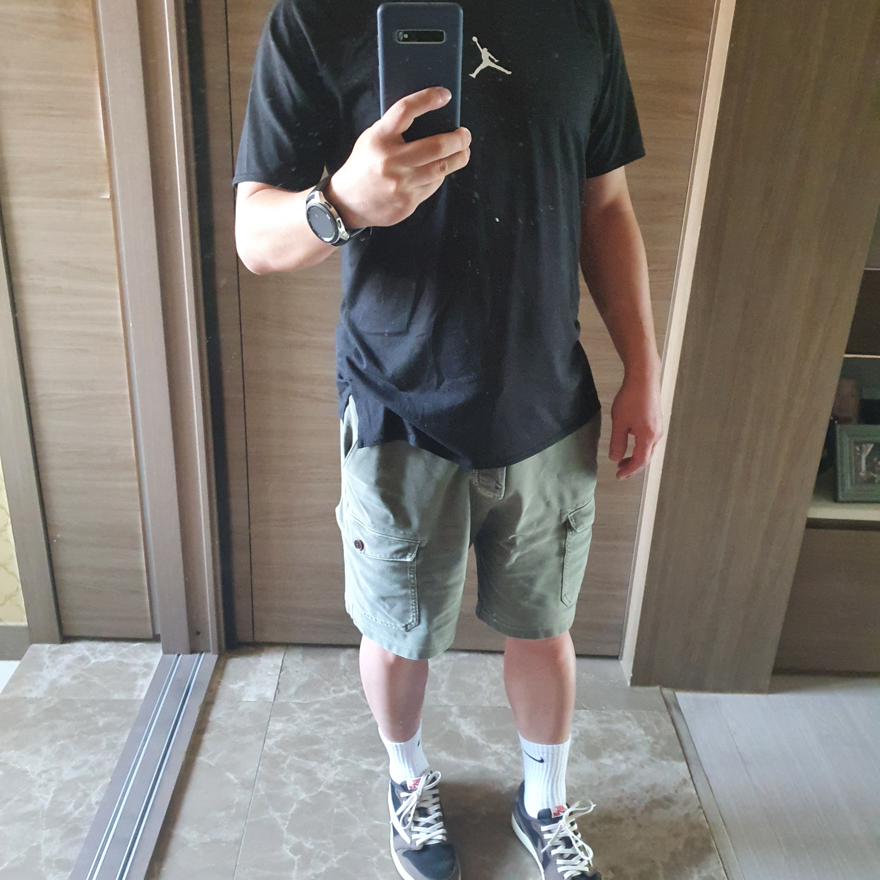 Jordan 1 x Travis Scott Retro Low OG SP Mocha 착용 스타일
