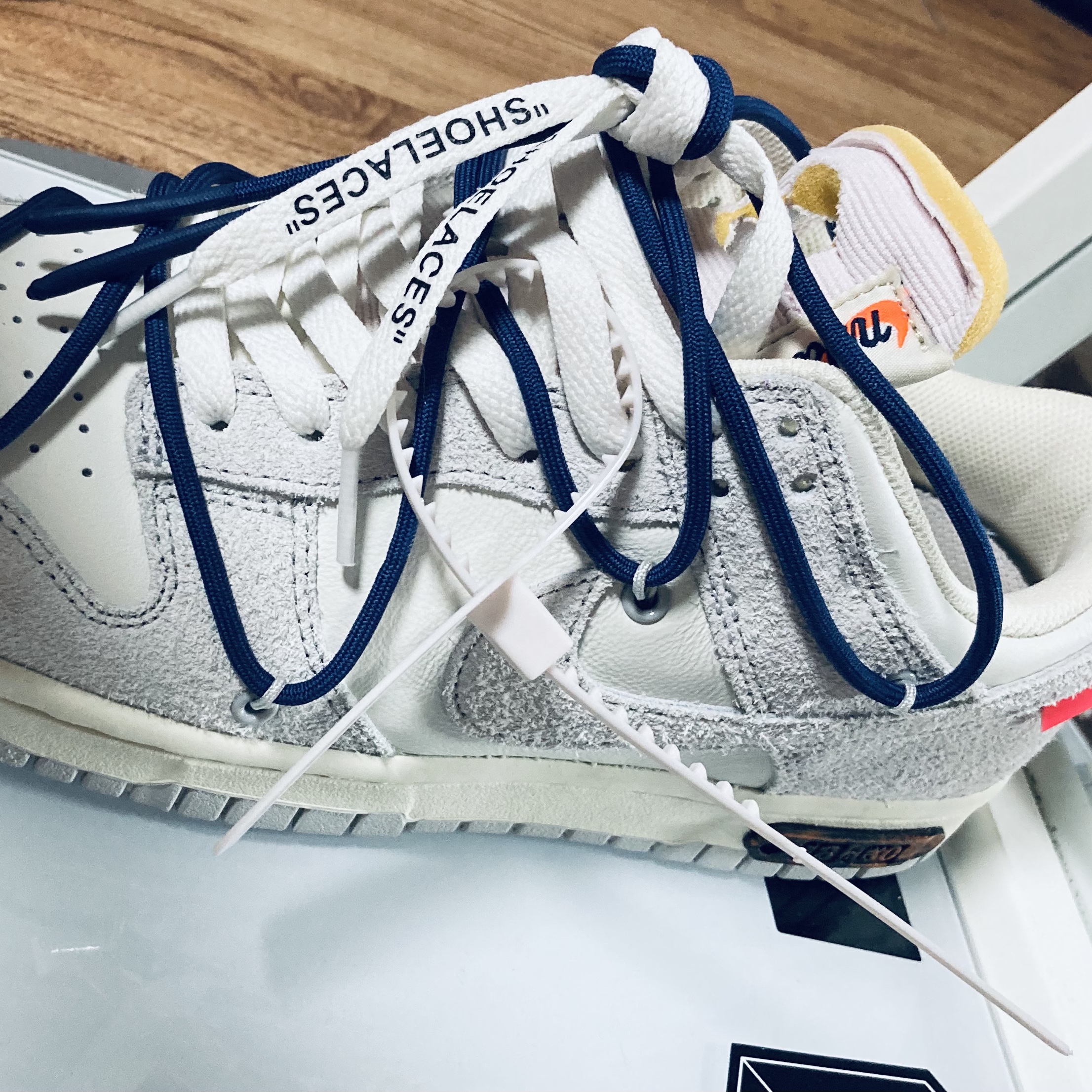 Nike x Off-White Dunk Low The 50 - Lot 18 착용 스타일