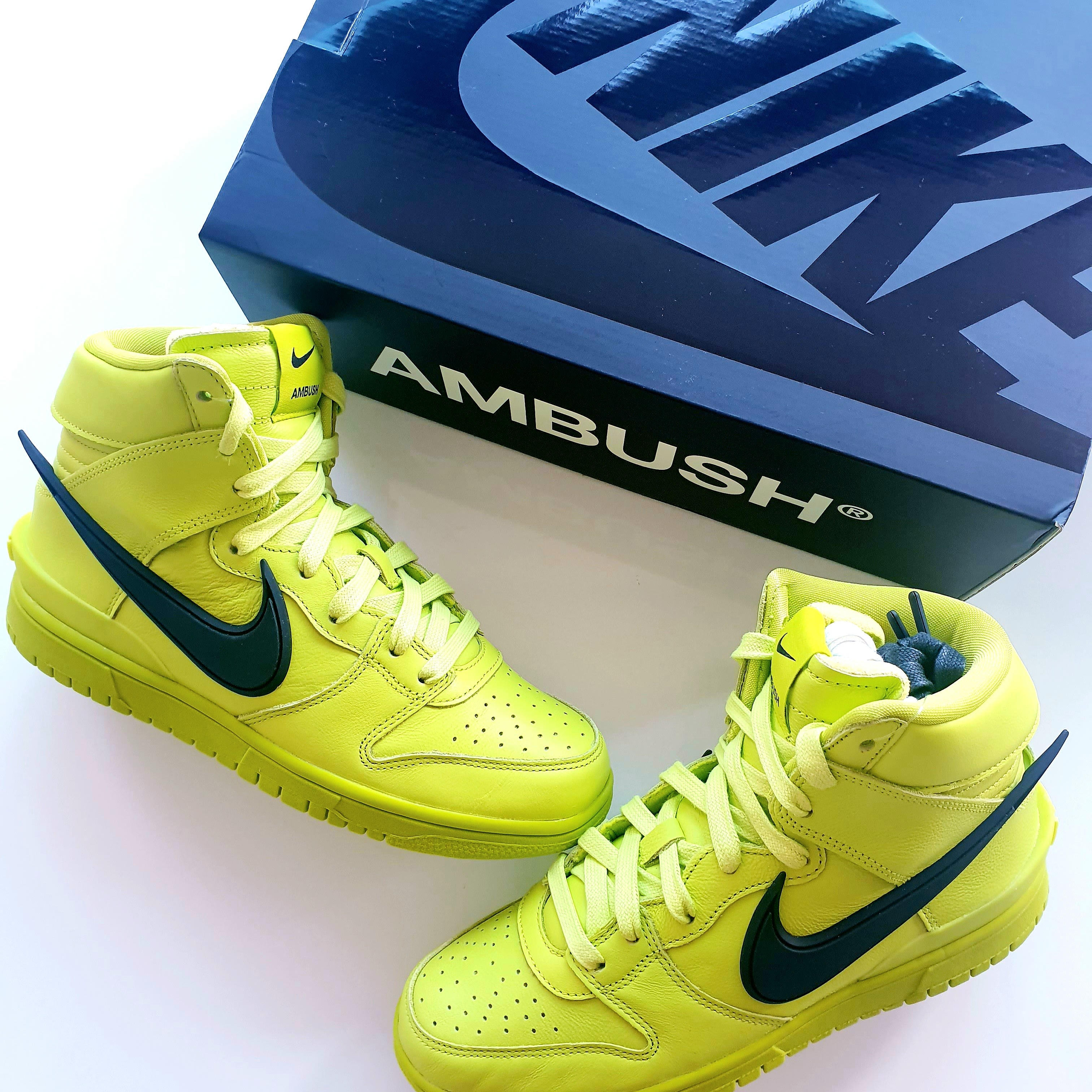 Nike x Ambush Dunk High Flash Lime 착용 스타일