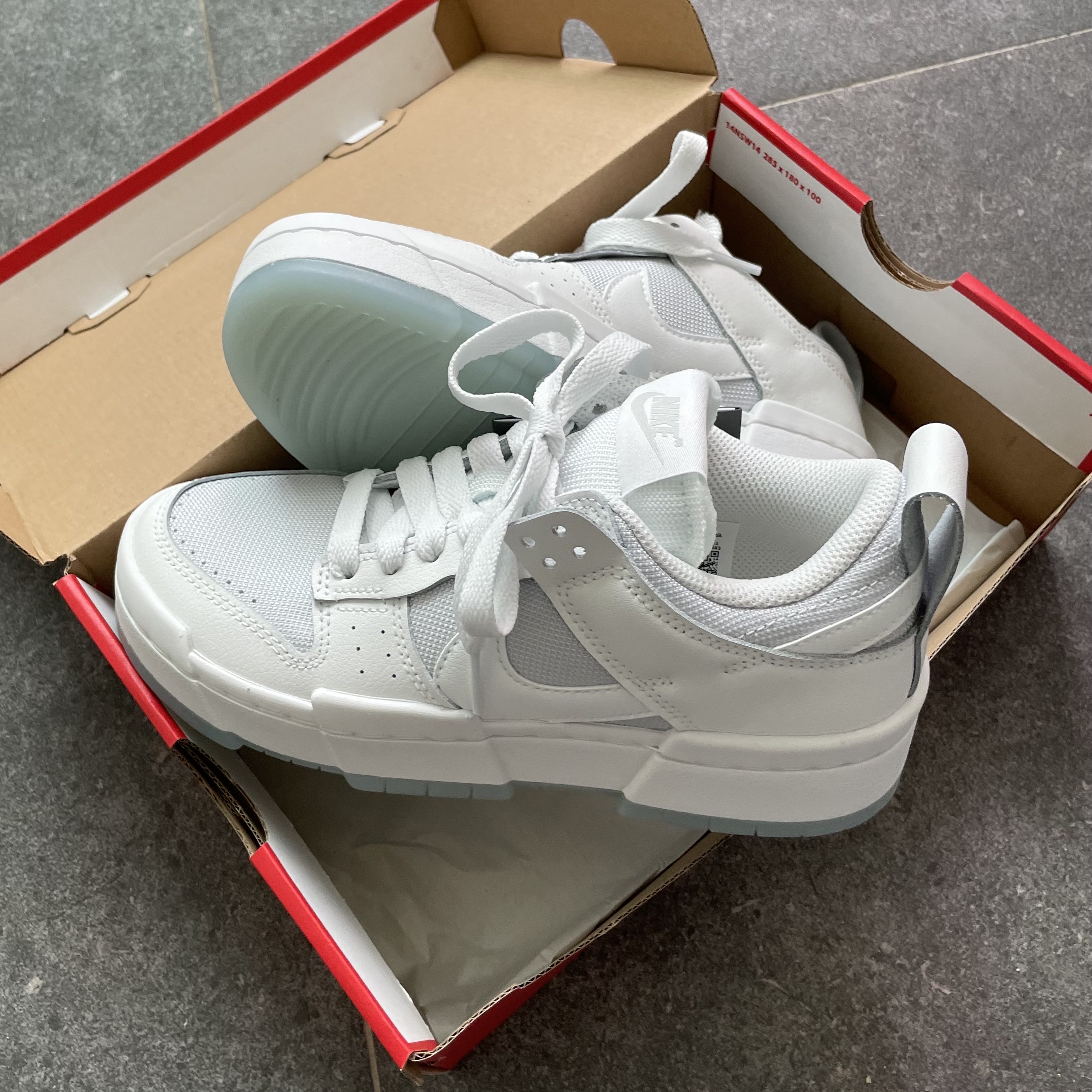 (W) Nike Dunk Low Disrupt Photon Dust 착용 스타일