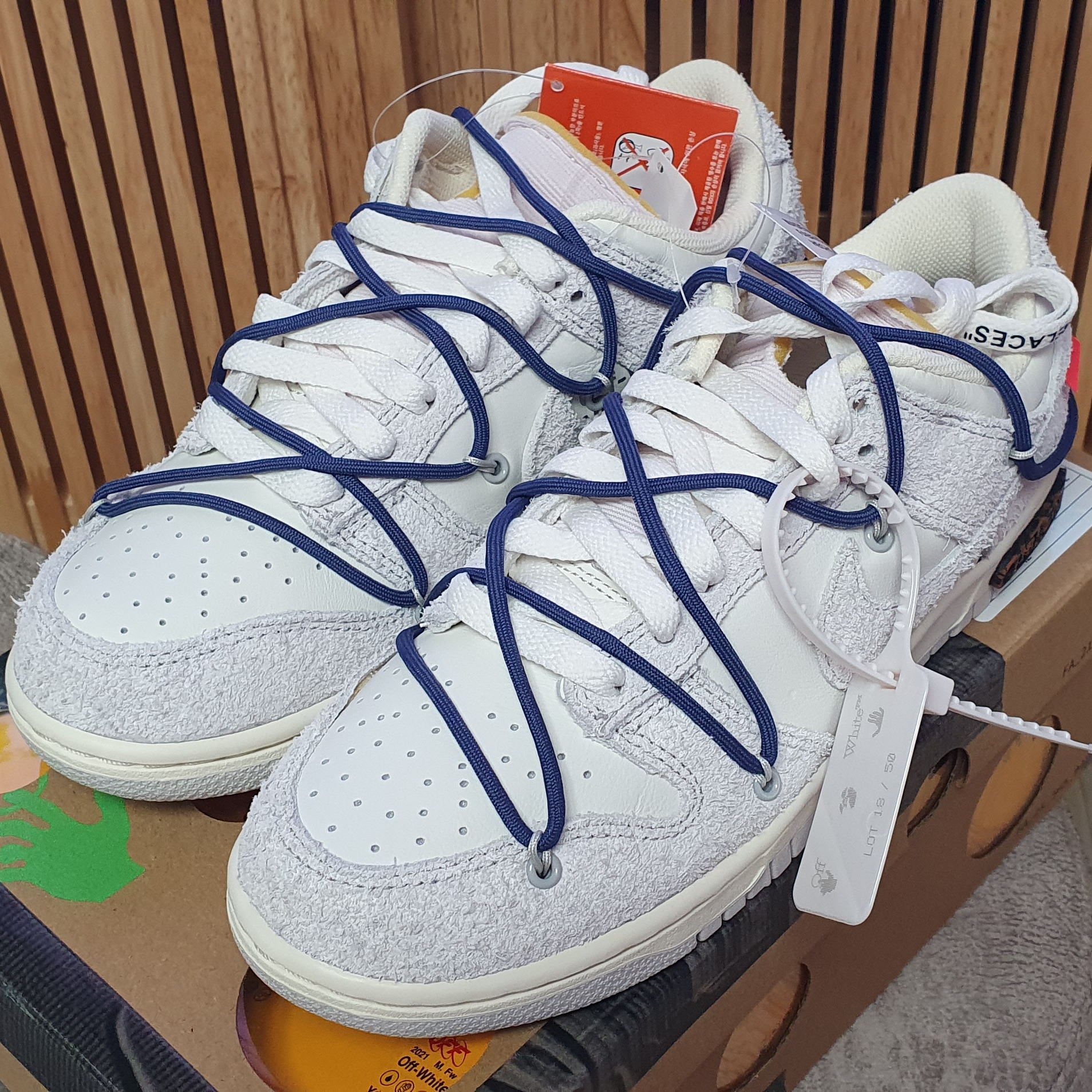 Nike x Off-White Dunk Low The 50 - Lot 18 착용 스타일 - 3
