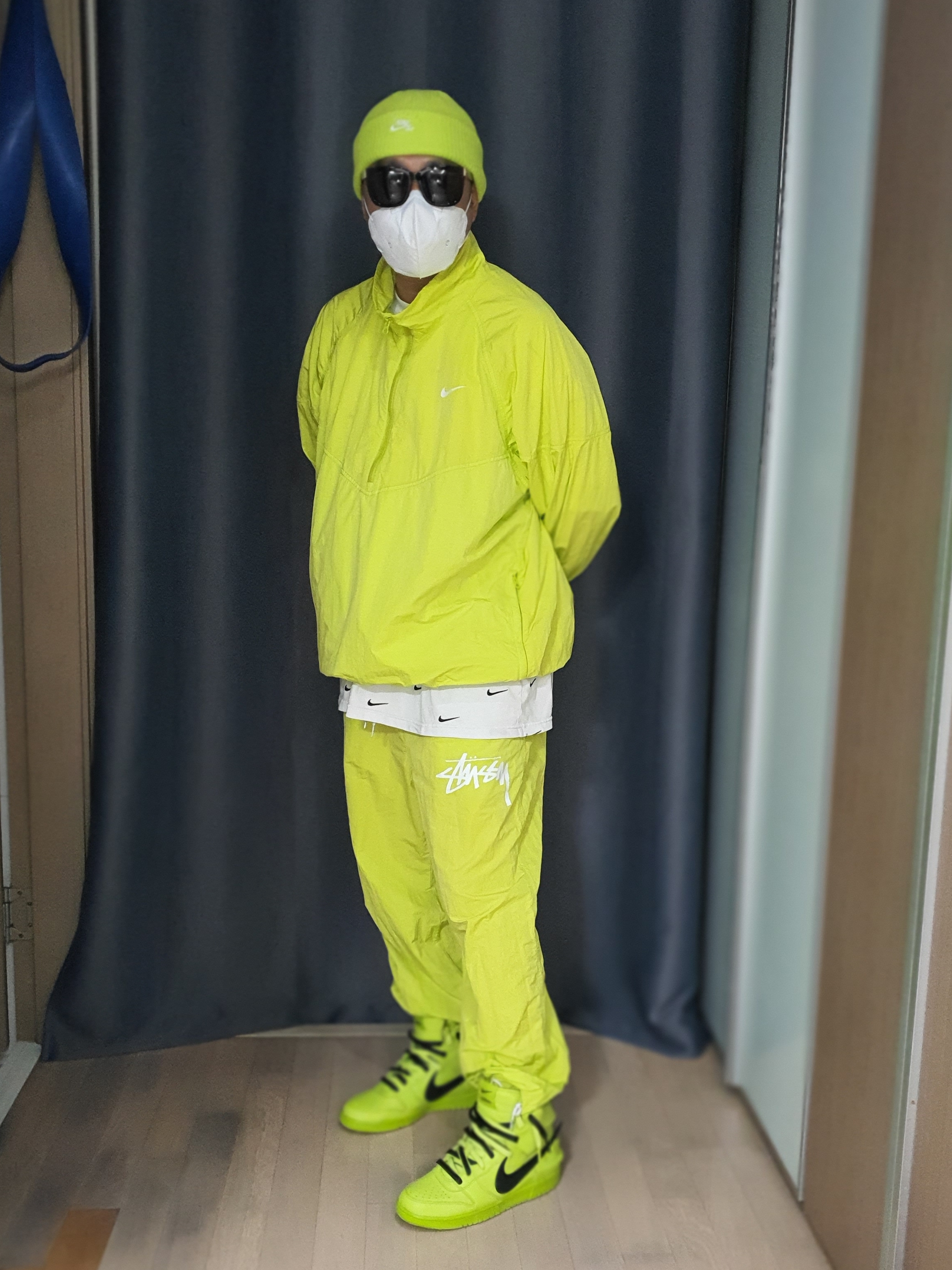 Nike x Ambush Dunk High Flash Lime, Nike x Stussy Beach Pants Bright Cactus 착용 스타일 - 3